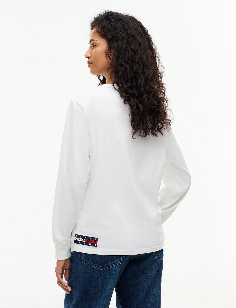 Tommy Jeans - TJW OUTDOORS TEE - sweatshirts - ecru - 2