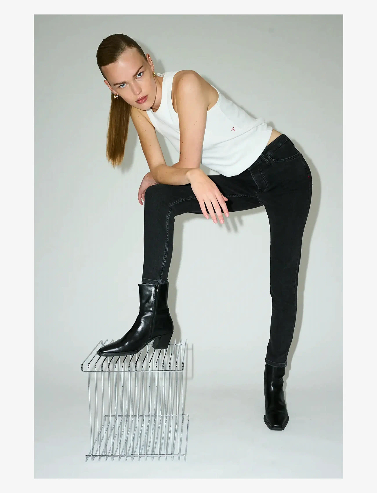 Tomorrow - TRW-Hepburn Jeans Wash Original Bla - tapered jeans - black - 3