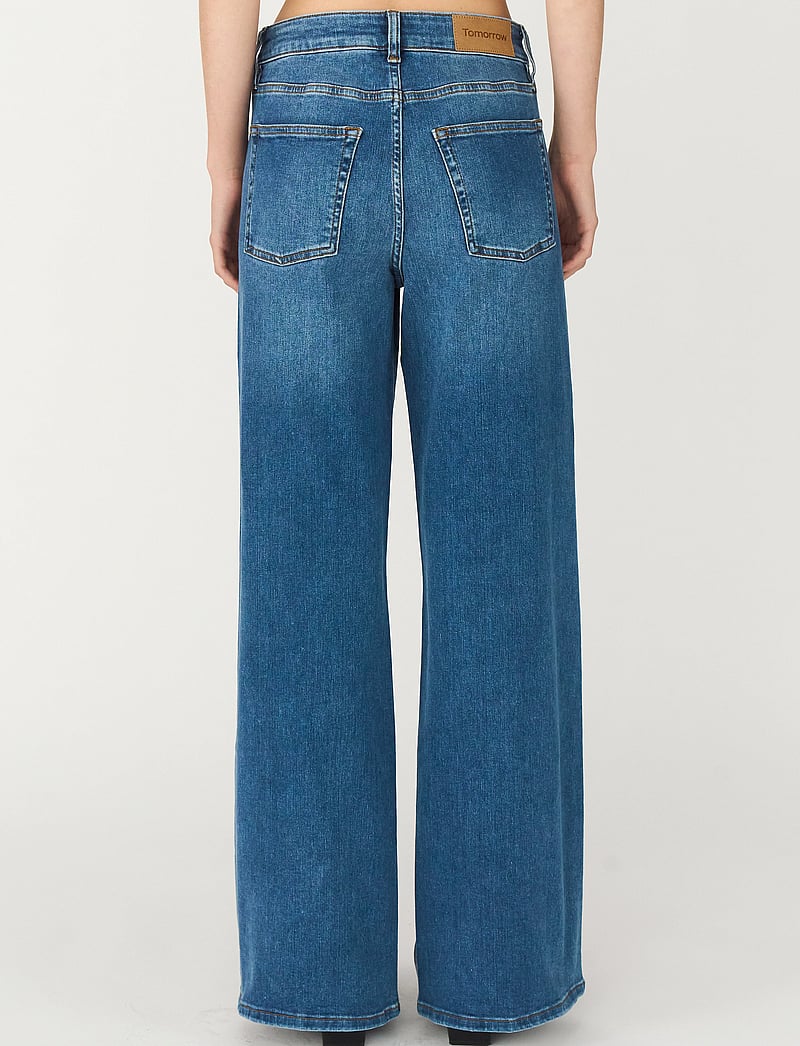 Tomorrow - TRW-Kersee Jeans Wash Prato - schlaghosen - denim blue - 3