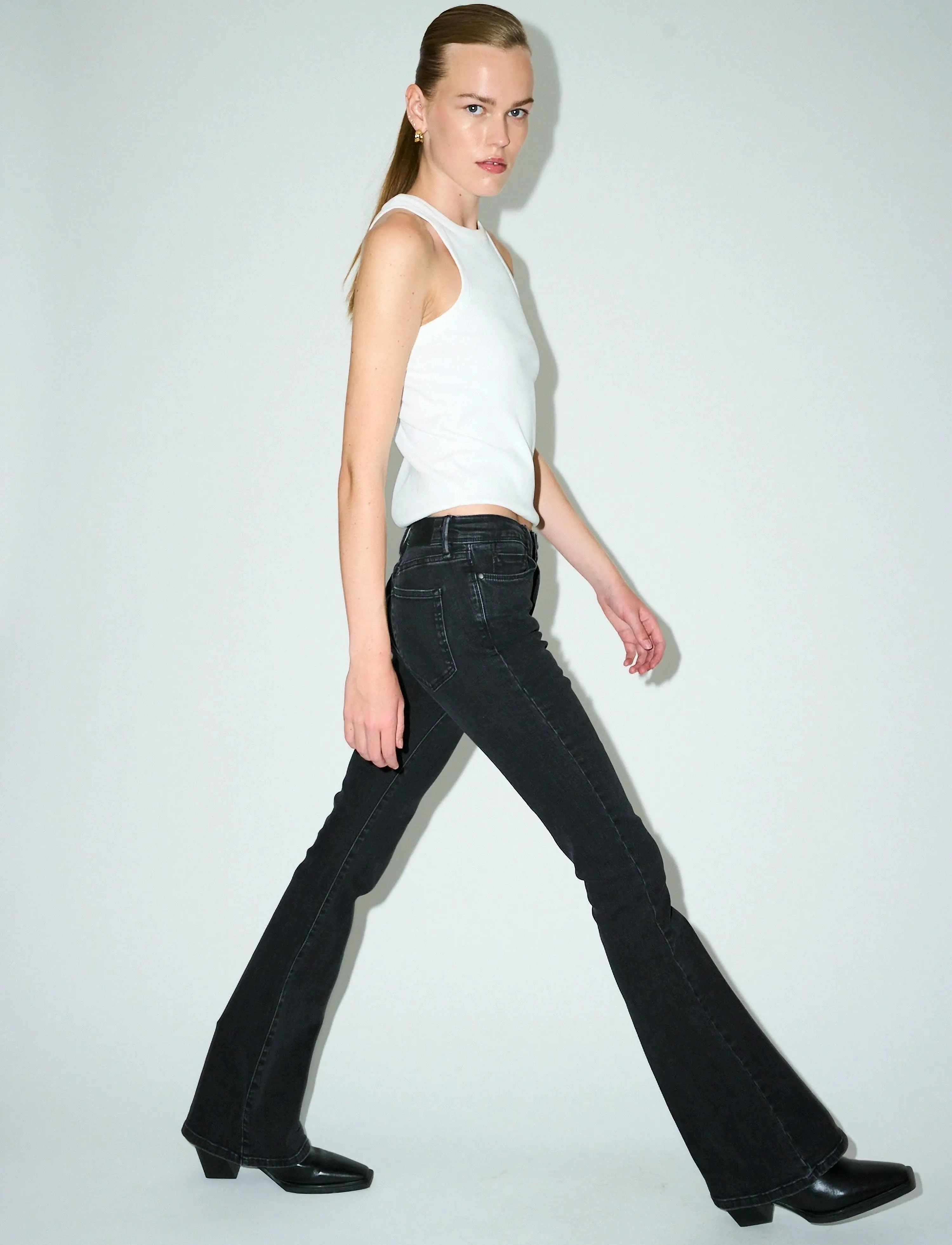 Tomorrow - TRW-Albert Flare Original Black - džinsi ar zvanveida galiem - black - 5