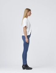 Tomorrow - Hepburn Jeans wash Brooklyn - kitsad teksad - denim blue - 4