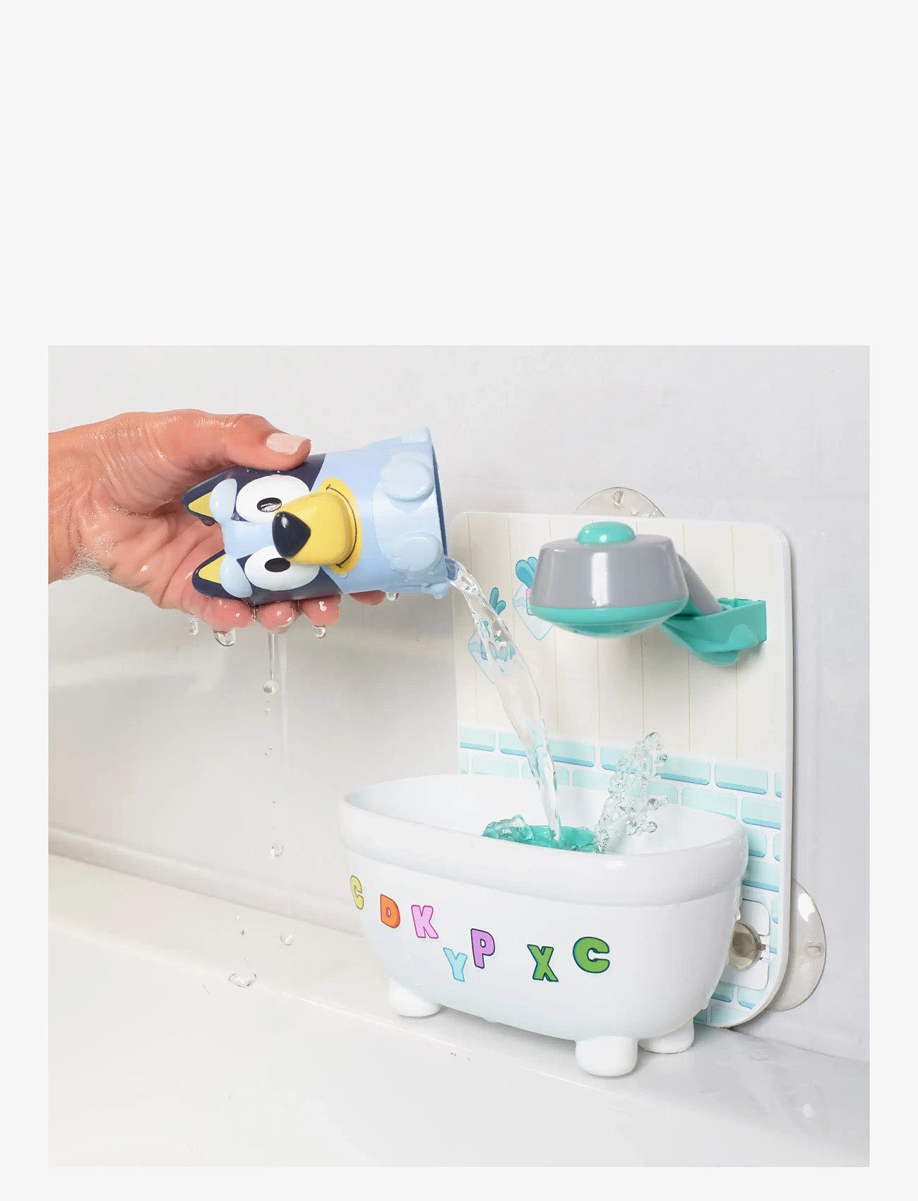 TOMY - Toomies Bluey's Shower & Scrub - badelegetøj - muti - 2
