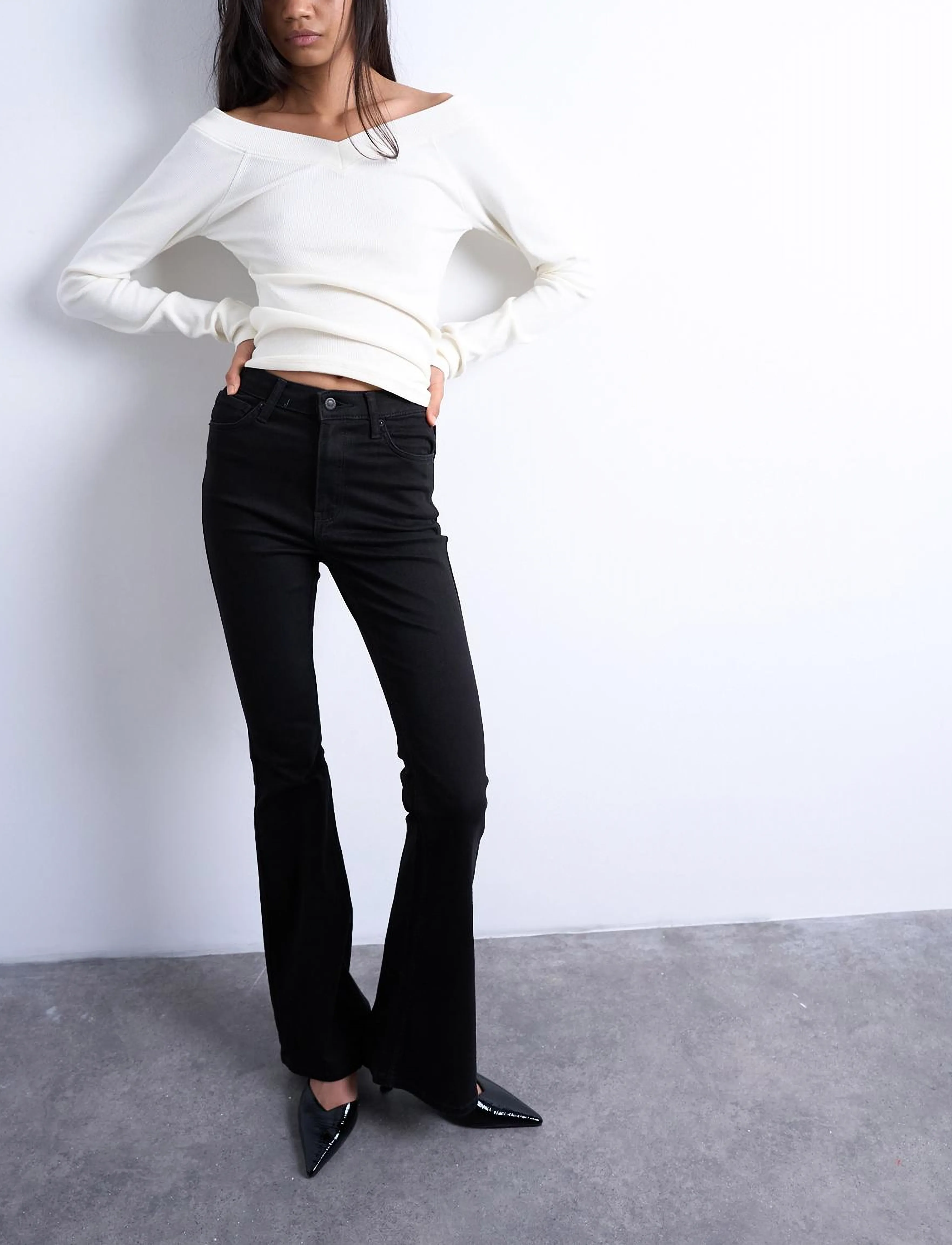 Topshop TSJAMIE HR FLARE DNM JEANS BL NOOS - Jeans - BLACK DENIM / black