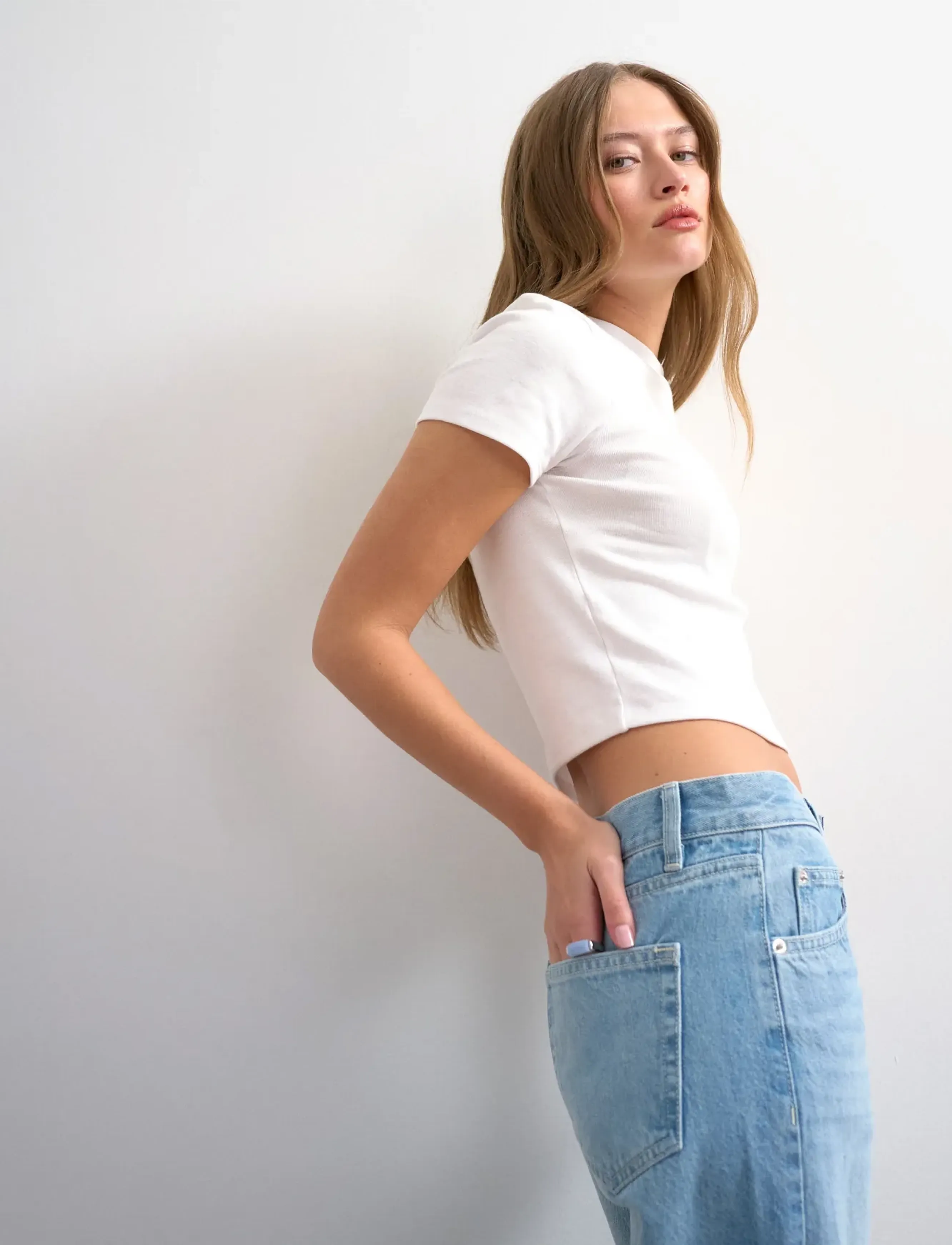 Topshop - TSEMBER LR WIDE DNM JEANS LB NOOS - hosen mit weitem bein - light blue denim - 5