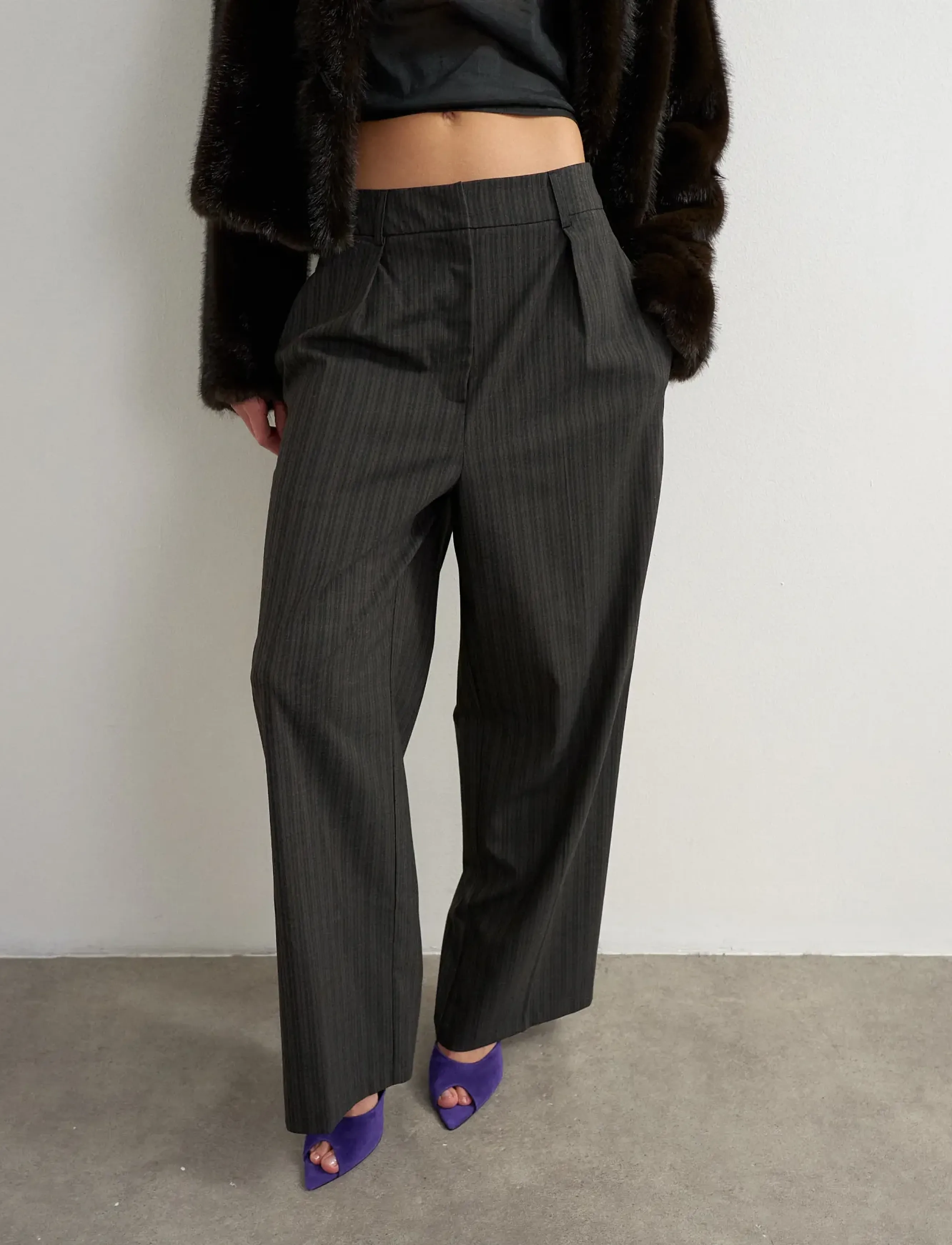 Topshop - TSTASCHA PLEATED WIDE LEG TROUSERS WVN - hosen mit weitem bein - chocolate brown - 3