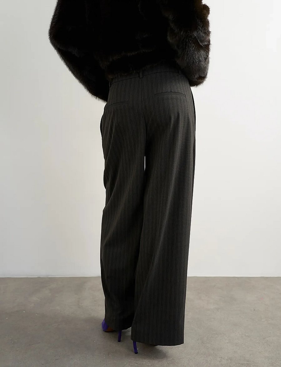Topshop - TSTASCHA PLEATED WIDE LEG TROUSERS WVN - hosen mit weitem bein - chocolate brown - 4