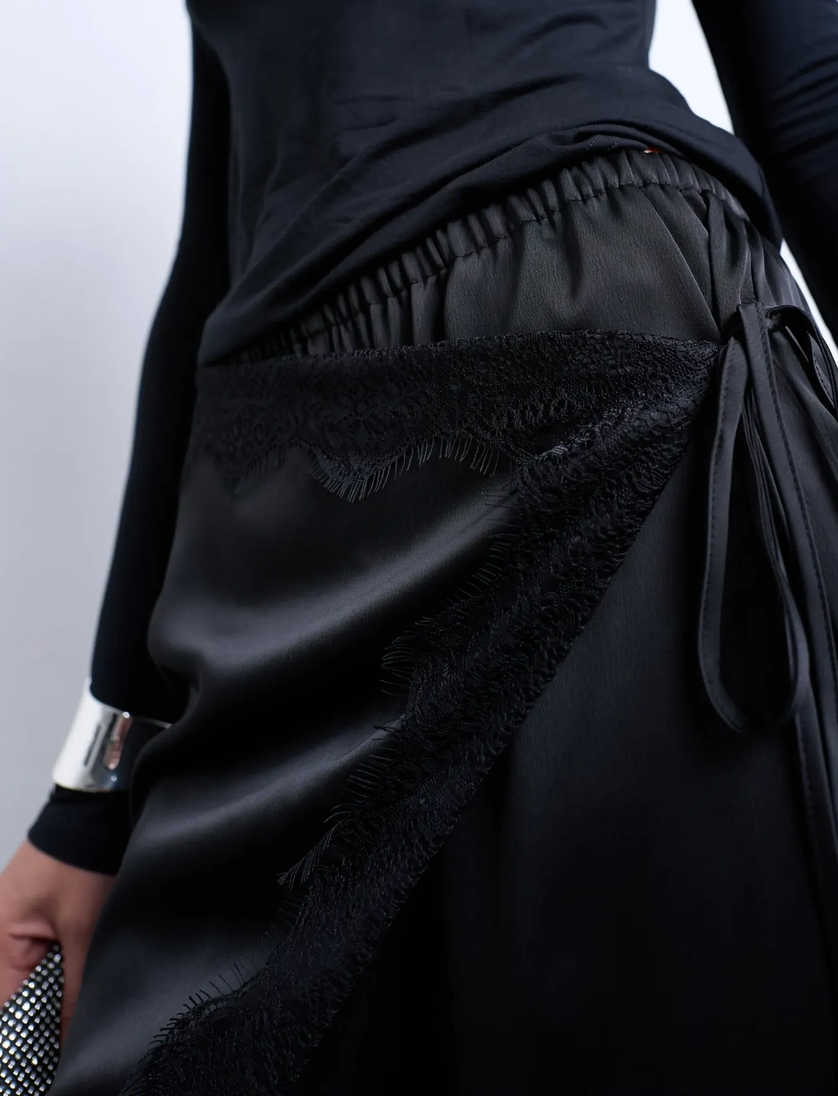 TOPSHOP Tselin Satin Lace Wide Trousers Wvn byxor dam – bild 6