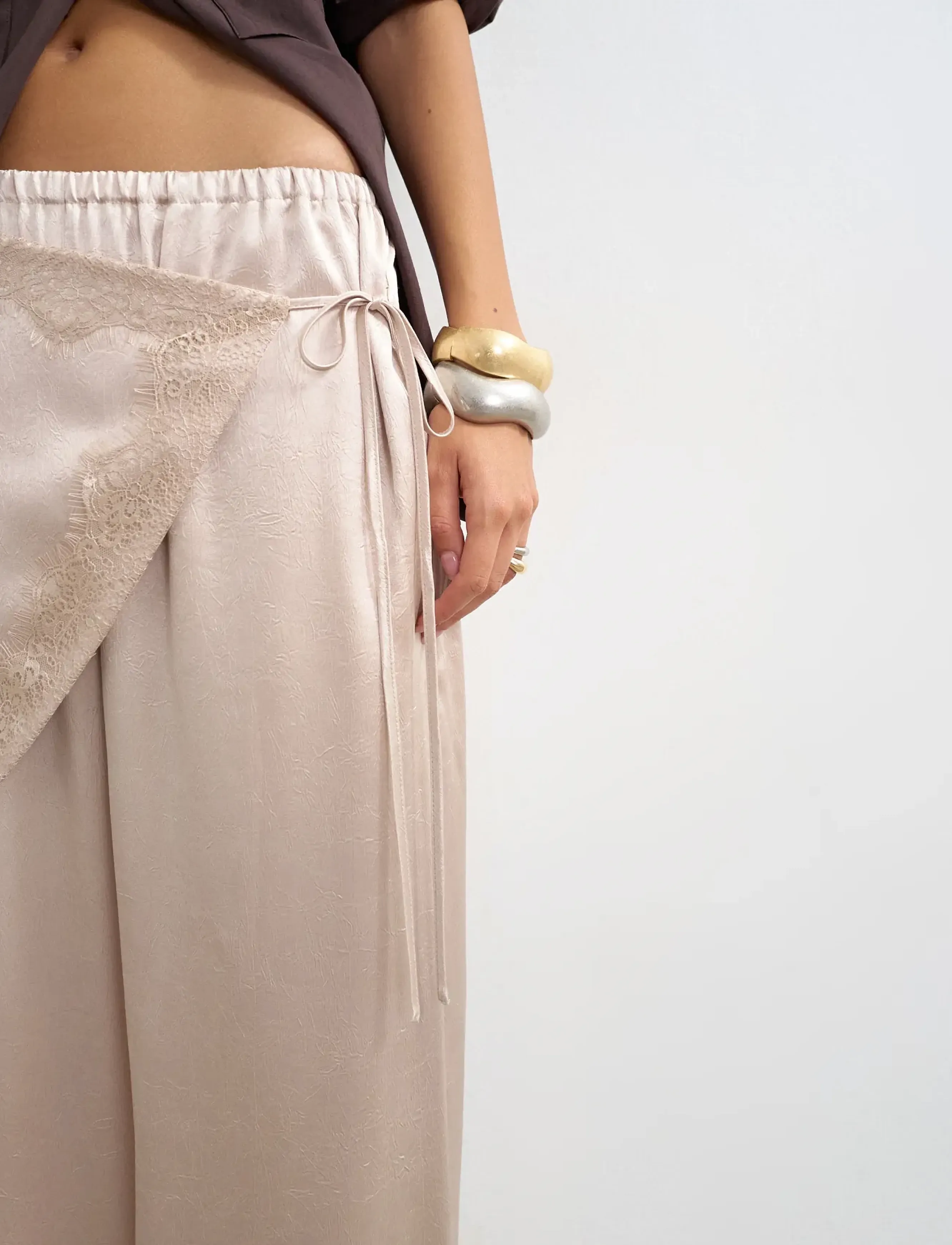 TOPSHOP Tselin Satin Lace Wide Trousers Wvn byxor dam – bild 6