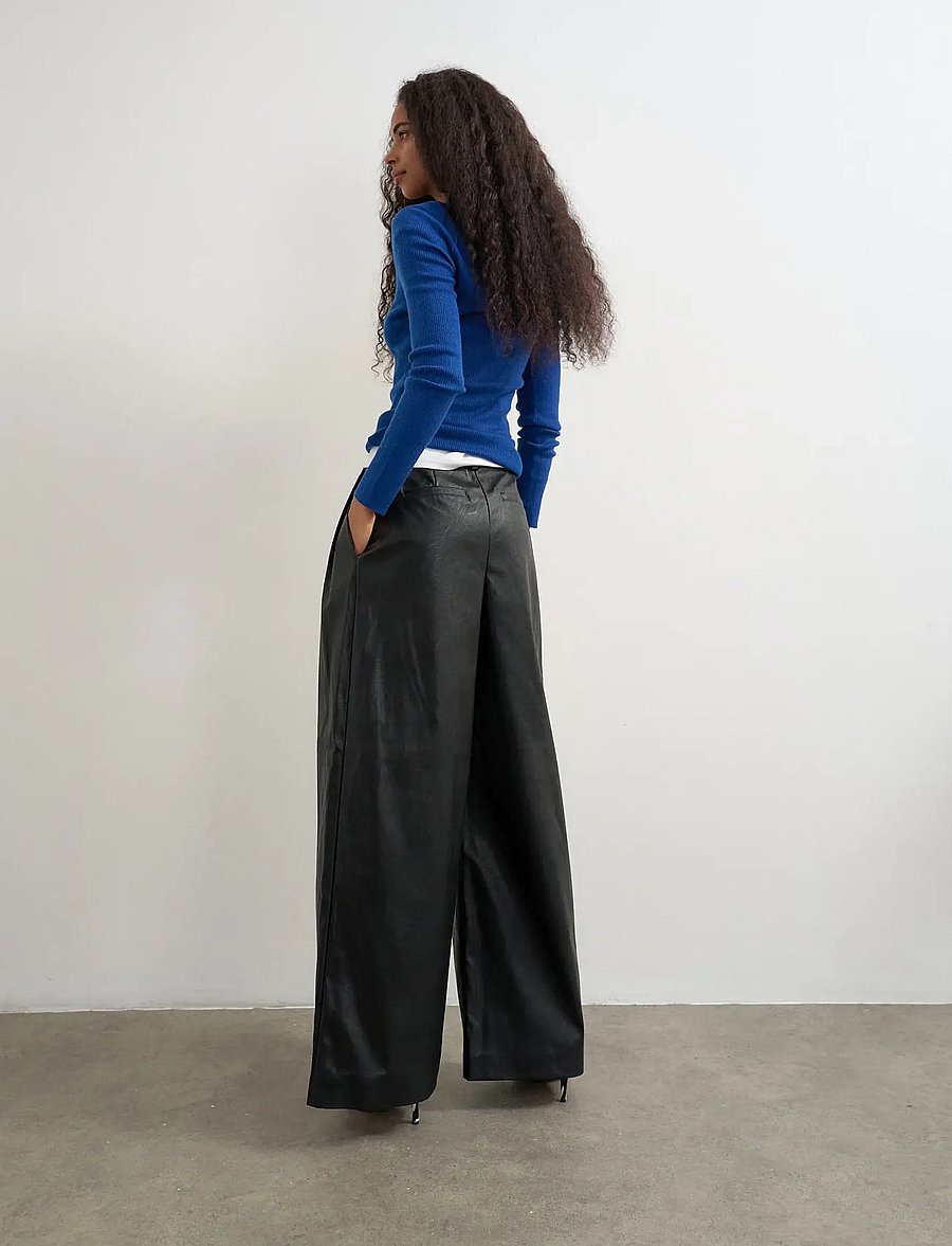 Topshop - TSTESA COATED PLEATED TROUSERS - lederhosen - black - 3