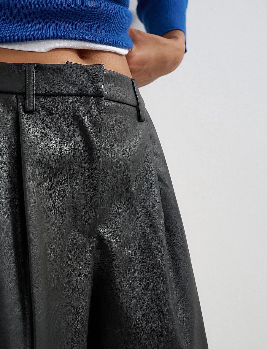 Topshop - TSTESA COATED PLEATED TROUSERS - lederhosen - black - 5
