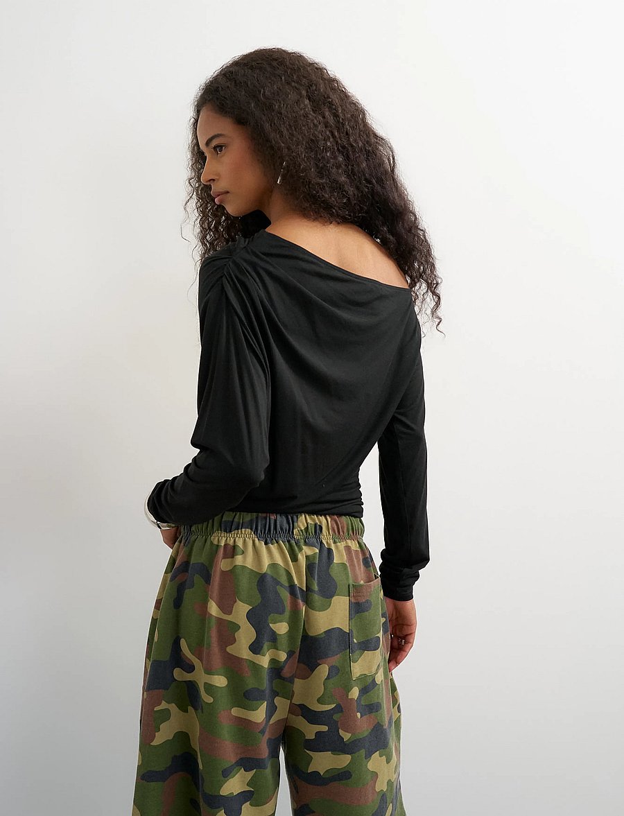 Topshop - TSBOA OFF SHOULDER LS TOP JRS - langærmede toppe - jet black - 3