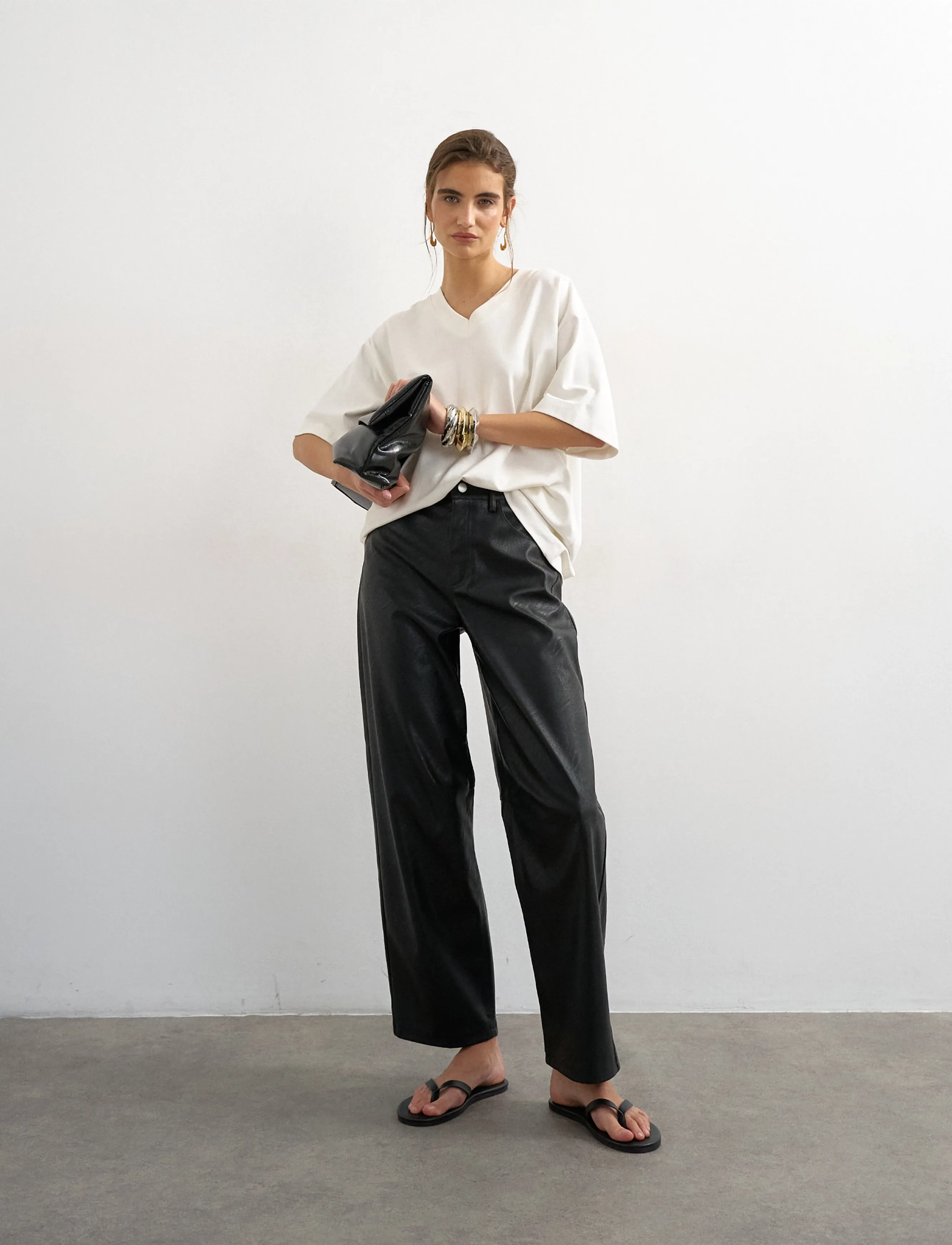Topshop - TSTALLA COATED BARREL TROUSERS - black - 5