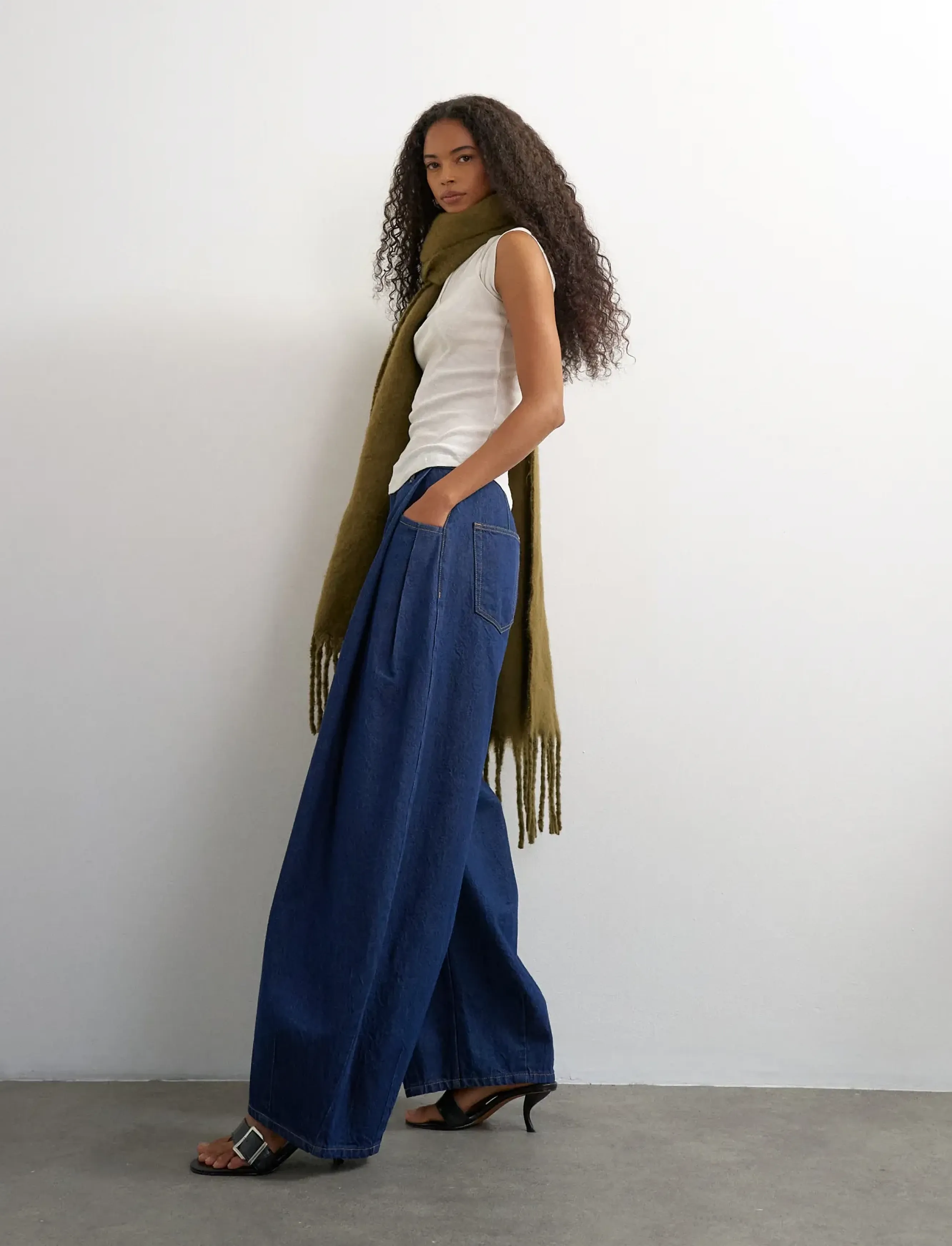 Topshop TSCOCOON DNM JEANS DB - Sirged teksad - DARK BLUE DENIM / navy