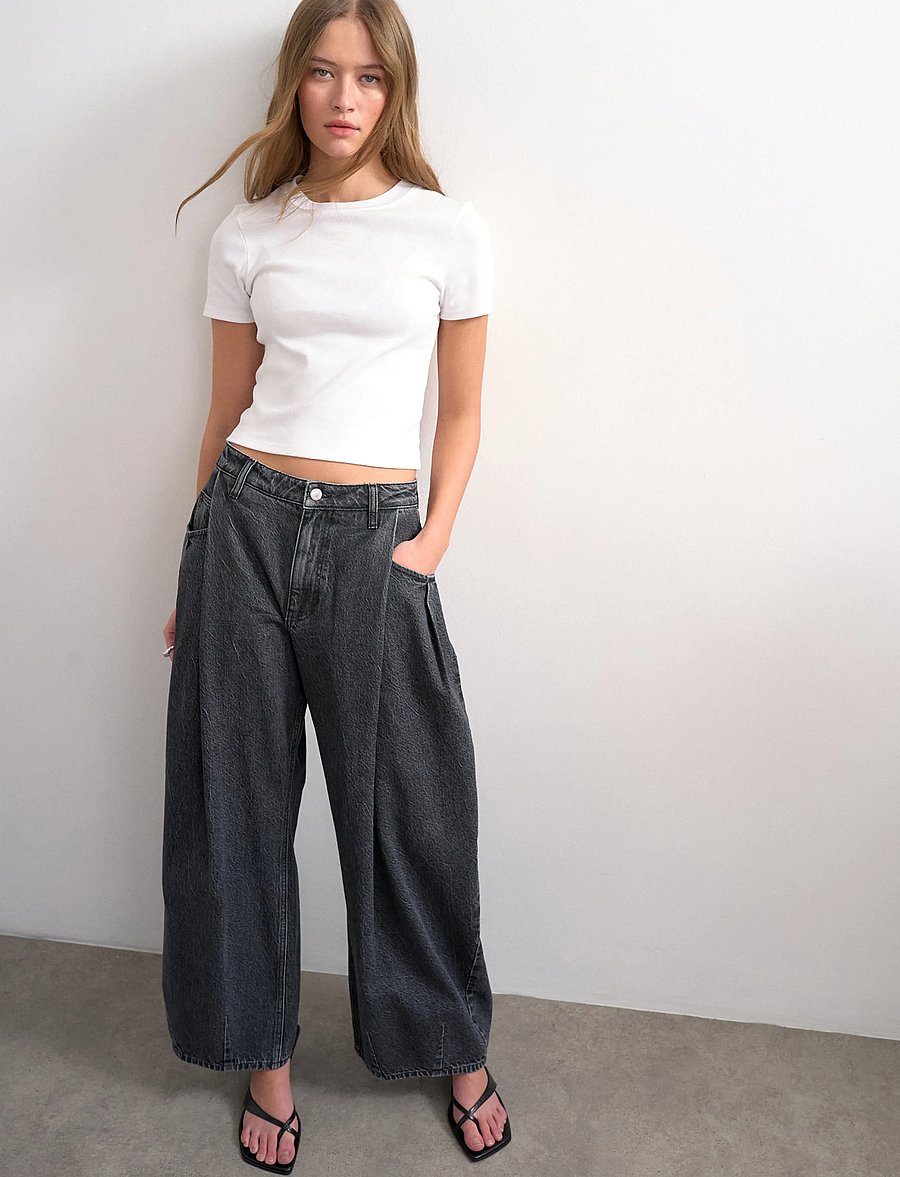 Topshop - TSCOCOON DNM JEANS BLW - barrel jeans - black denim - 0