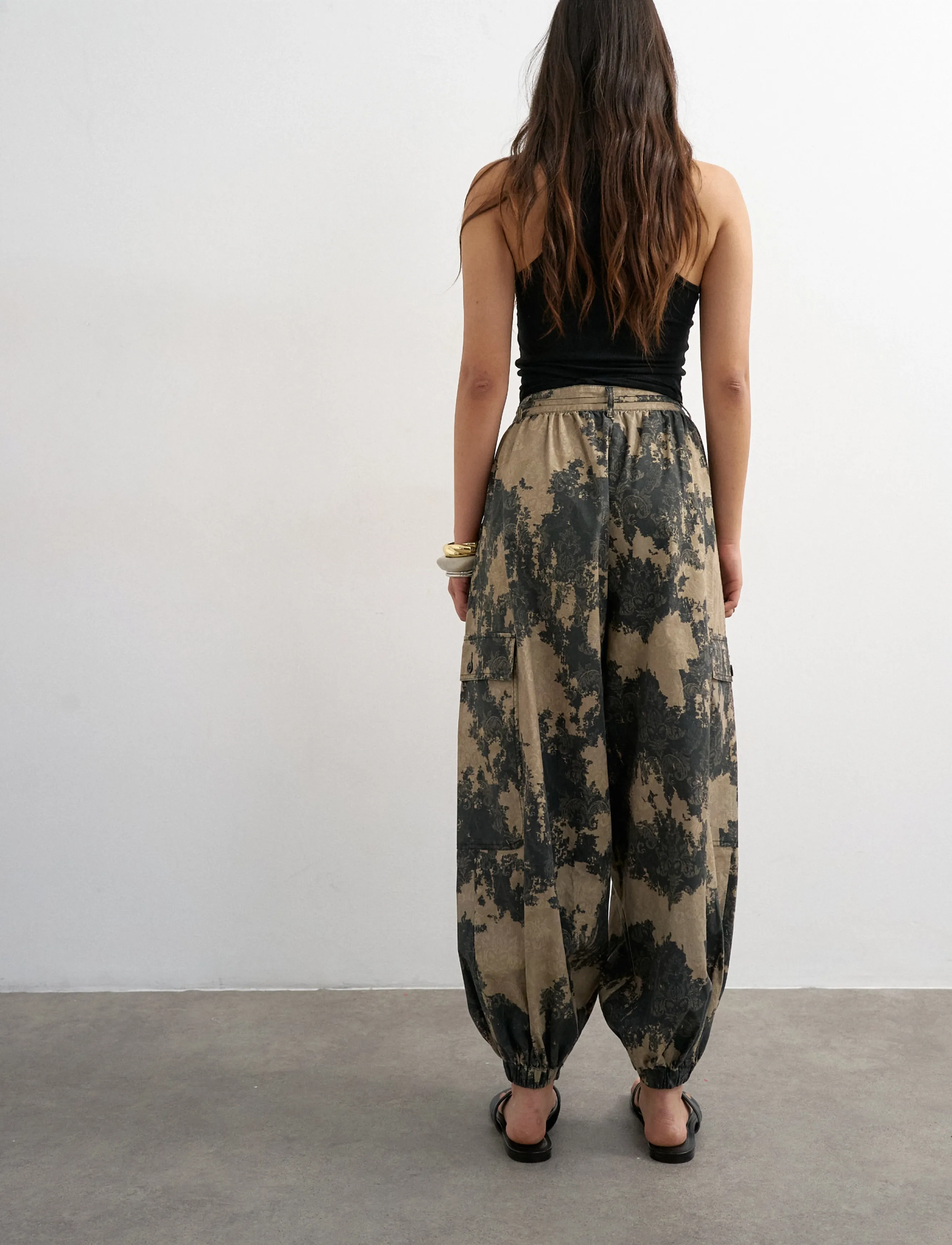 Topshop - TSKAMMI BALLOON AOP CARGO TROUSERS - cargobyxor - natural - 3