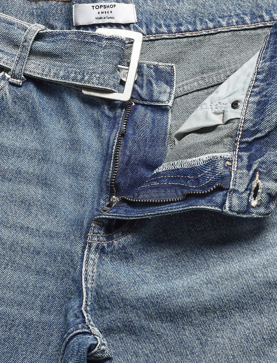 Topshop - TSEMBER LR BELTED JEANS MB DNM - hosen mit weitem bein - medium blue denim - 2