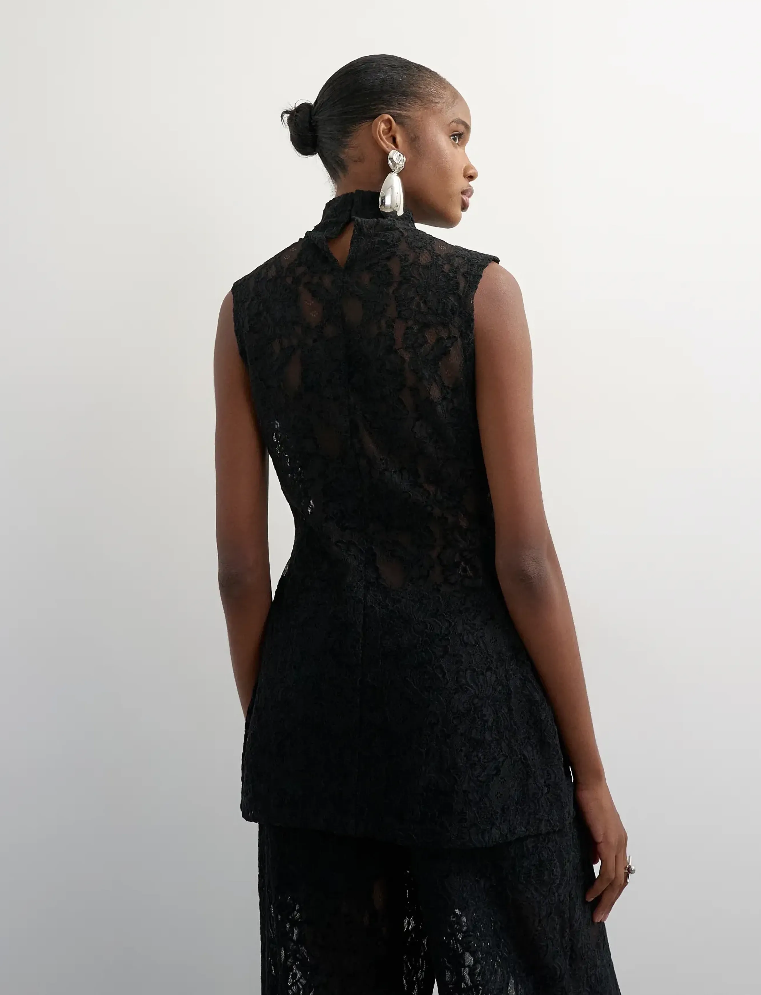 Topshop - TSCOCO LACE HIGH NECK S/L TOP JRS - Ärmellose blusen - black - 3
