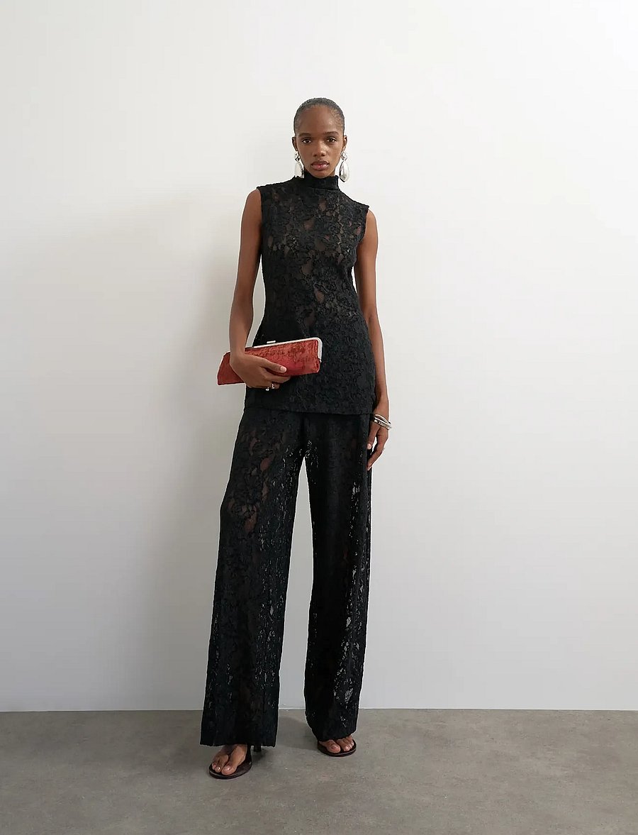 Topshop - TSCOCO LACE HIGH NECK S/L TOP JRS - Ärmellose blusen - black - 4