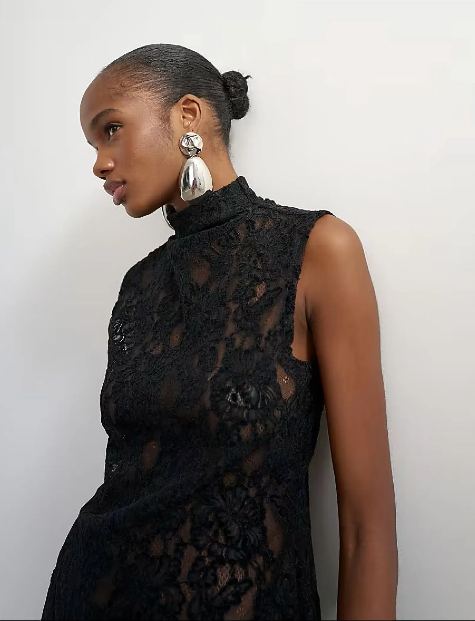 Topshop - TSCOCO LACE HIGH NECK S/L TOP JRS - Ärmellose blusen - black - 5