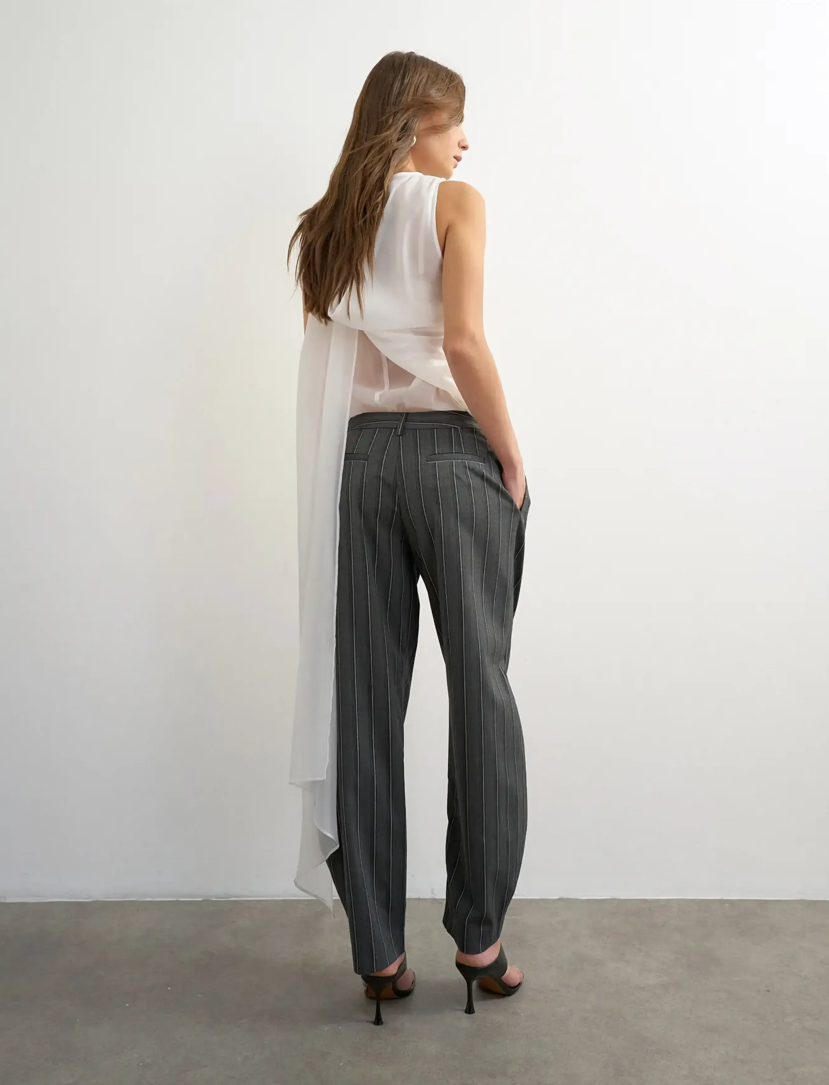 Topshop - TSALAZ STRAIGHT LEG FOLDED TROUSER - anzugshosen - charcoal gray - 2
