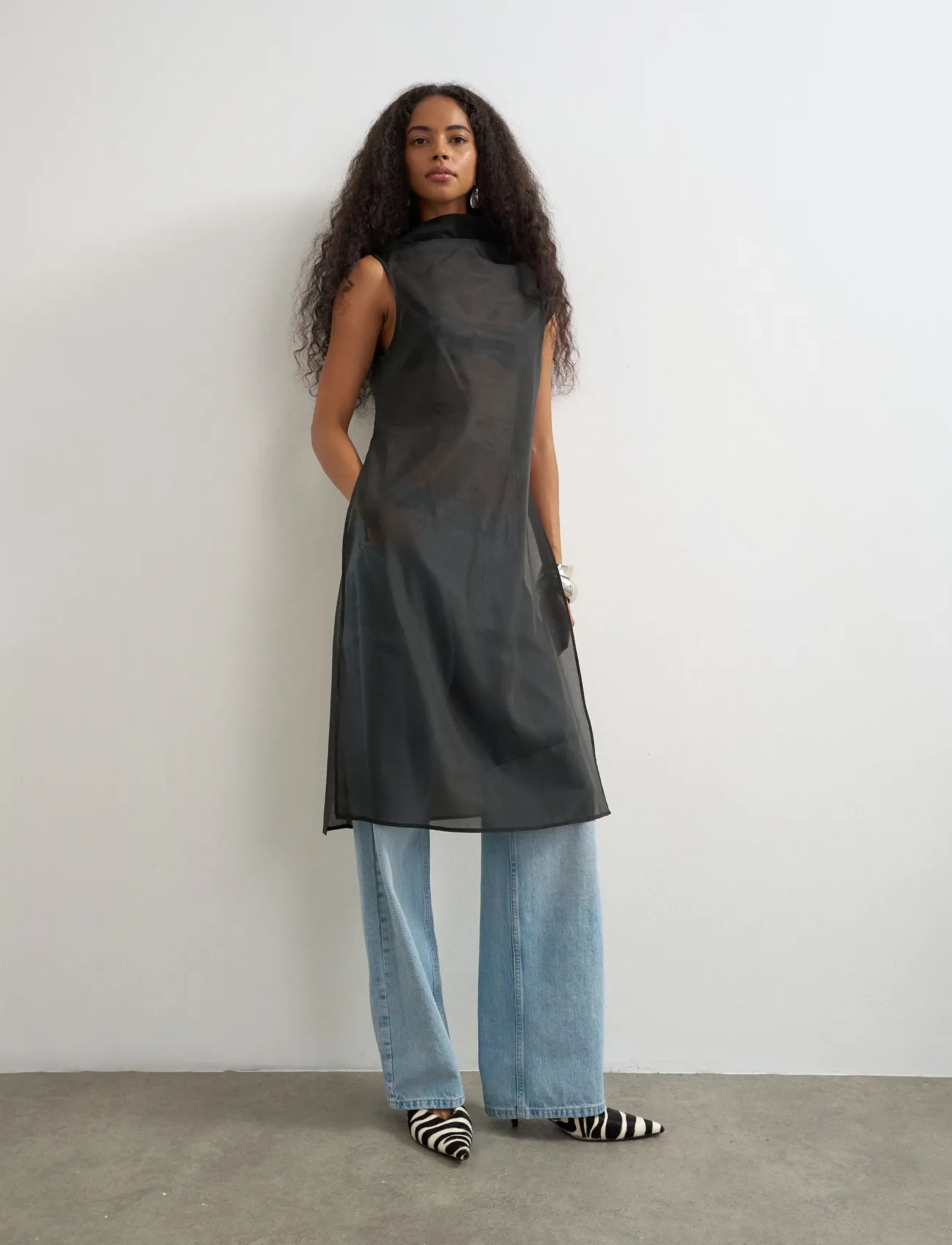Topshop - TSDEBRA SL HIGHNECK SIDE SPLIT TUNIC WVN - jet black - 0
