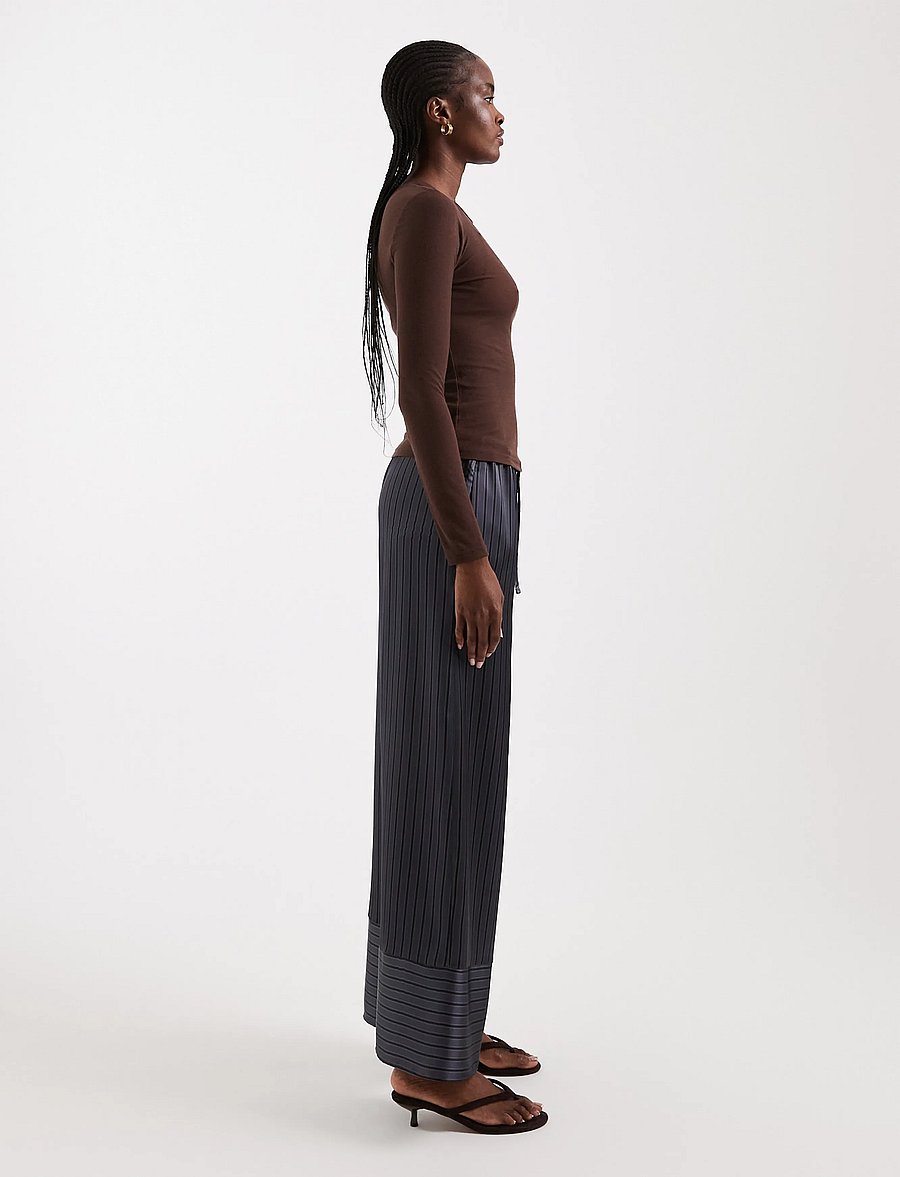 Topshop - TSARDO SATIN TIE WAIST TROUSER WVN - hosen mit weitem bein - charcoal gray - 4