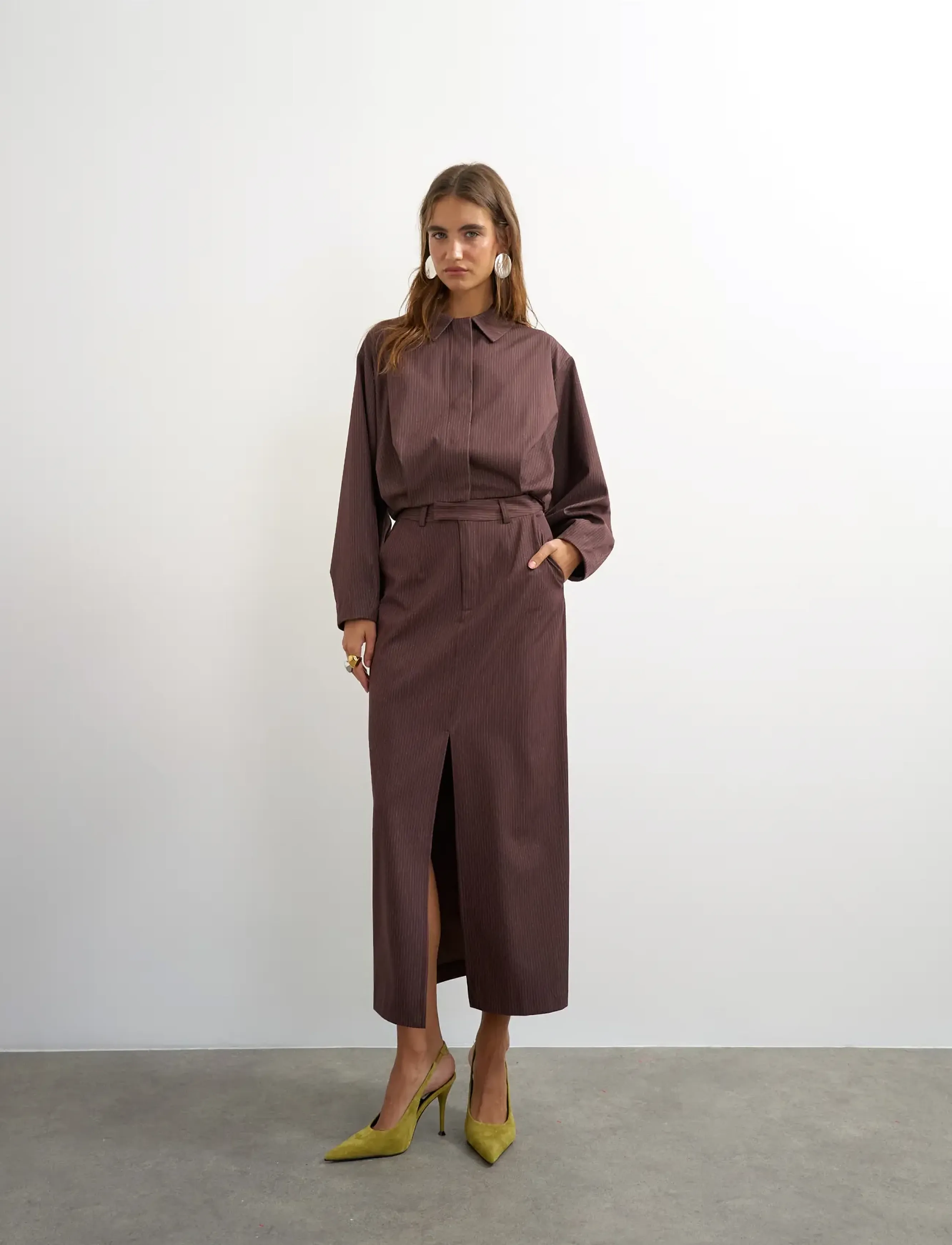 Topshop TSARIA CROPPED PINSTRIPE BOMBER JACKET - Collections - CHOCOLATE BROWN / brown