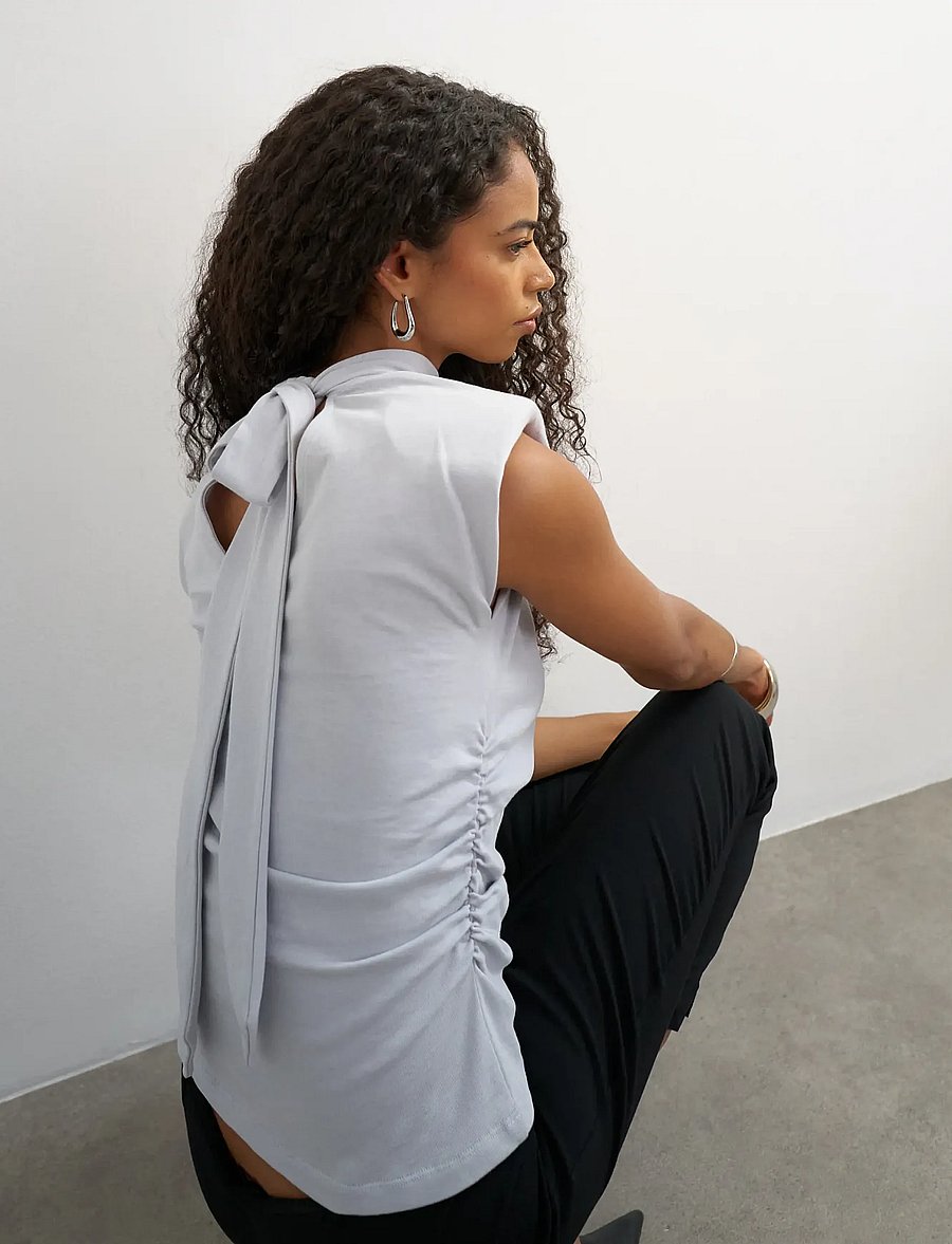 Topshop - TSBENDA S/S SCARF TANK TOP JRS - sleeveless tops - silver - 5