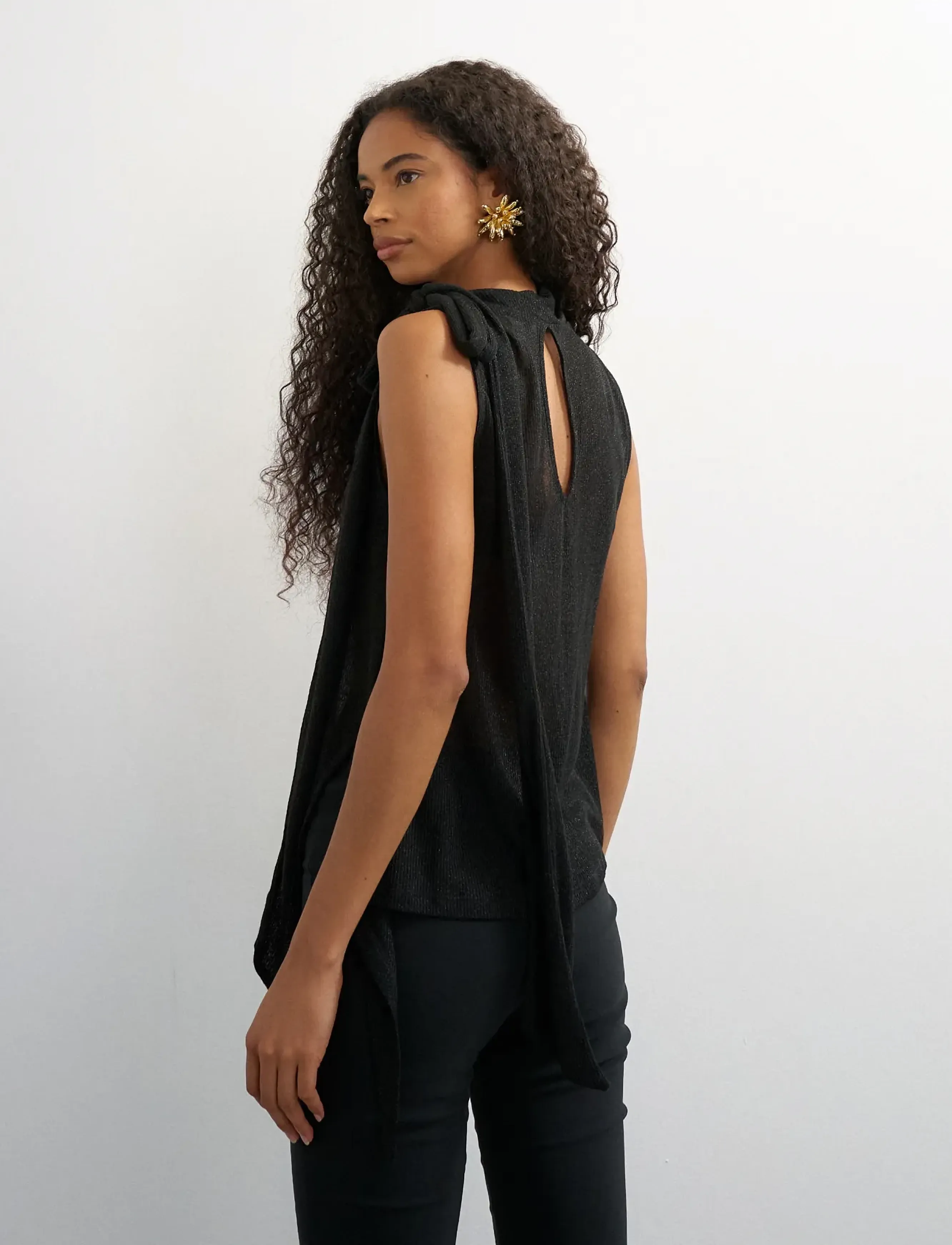 Topshop - TSBETSY L/S HIGH NECK SCARF TOP JRS - sleeveless tops - jet black - 3