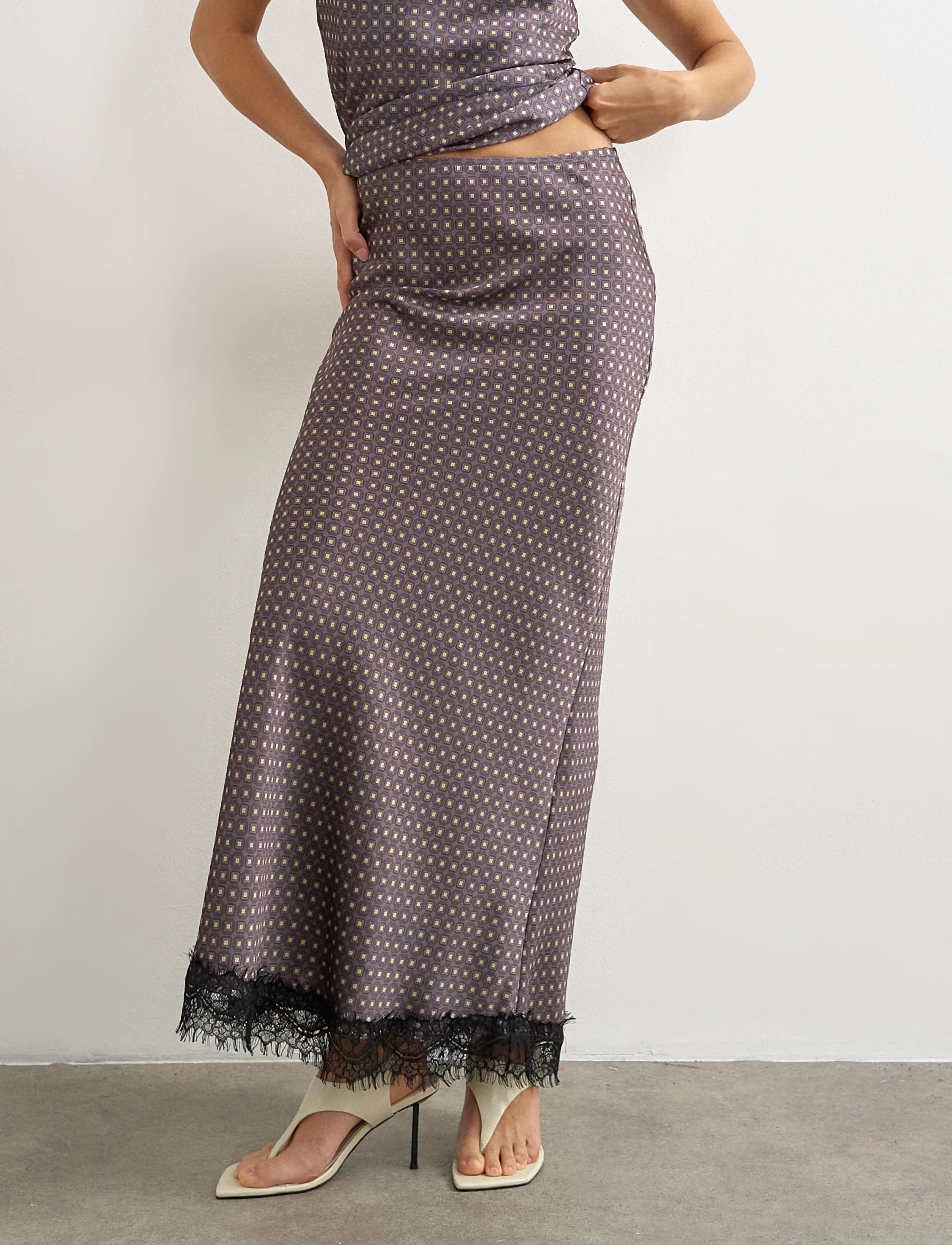 Topshop - TSDANITA SATIN LACE TRIM MAXI SKIRT WVN - satinröcke - chocolate lab - 0