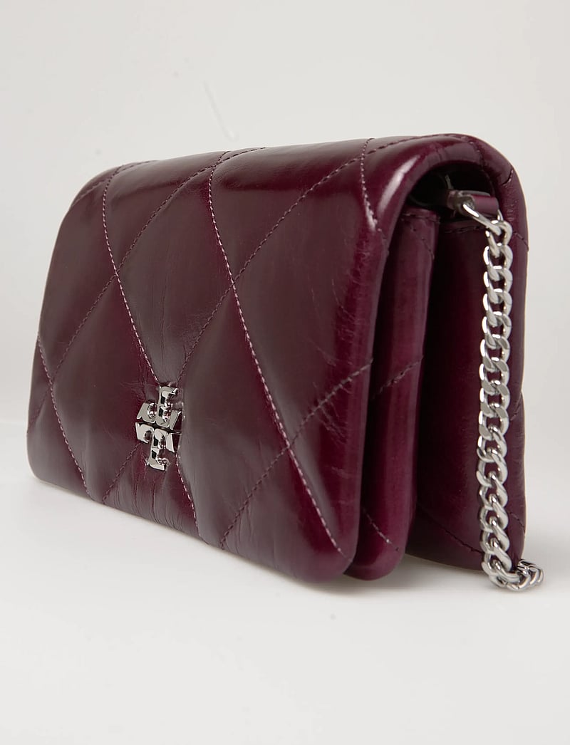Tory Burch - Kira Diamond Quilt Distressed Chain Wallet - plånböcker - dark carmine - 3