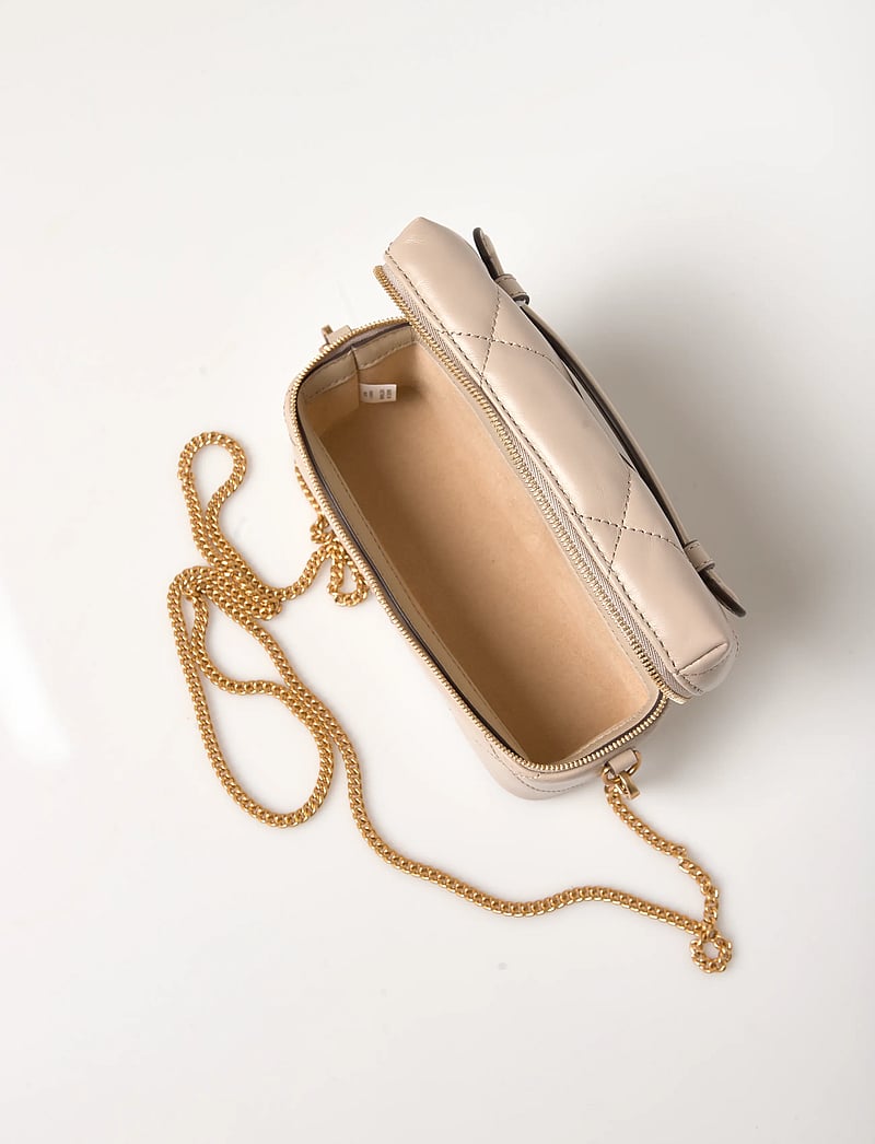 Tory Burch - Kira Diamond Quilt East-West Vanity Case - makeup - light stone - 5