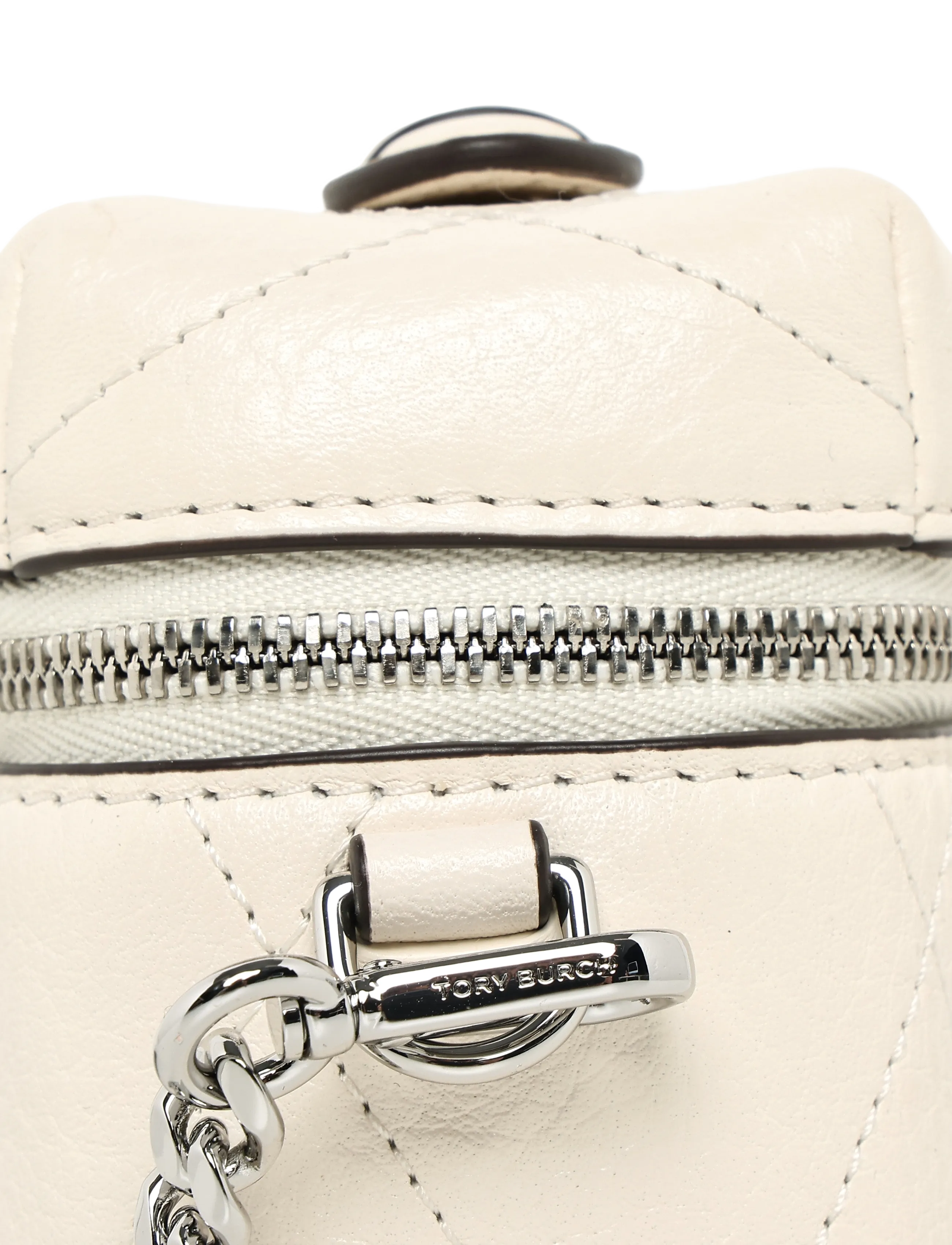 Tory Burch - Charlie Quilted East-West Vanity Case - toiletartikler - light cream / charms - 3