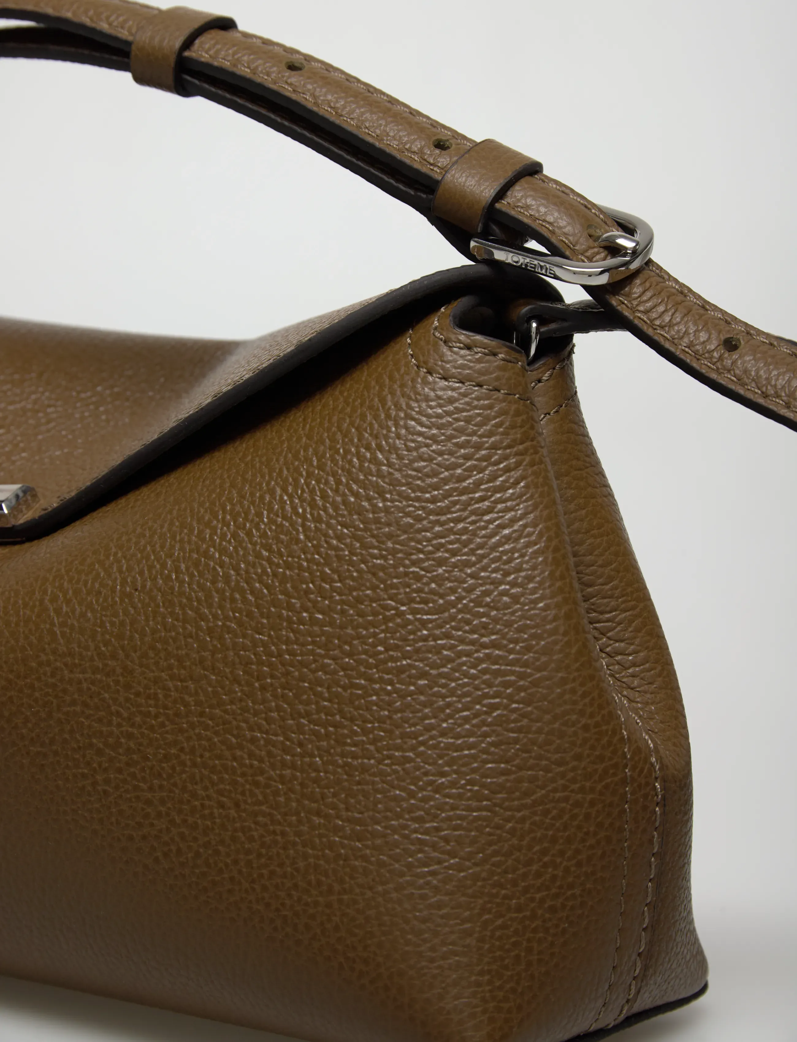 TOTEME - Small T-Lock Smooth-Leather Convertible Clutch - handtaschen - dark taupe - 3