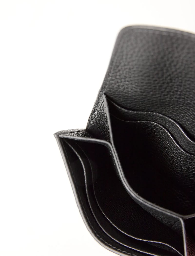 TOTEME - T-Lock leather wallet - plånböcker - black - 4