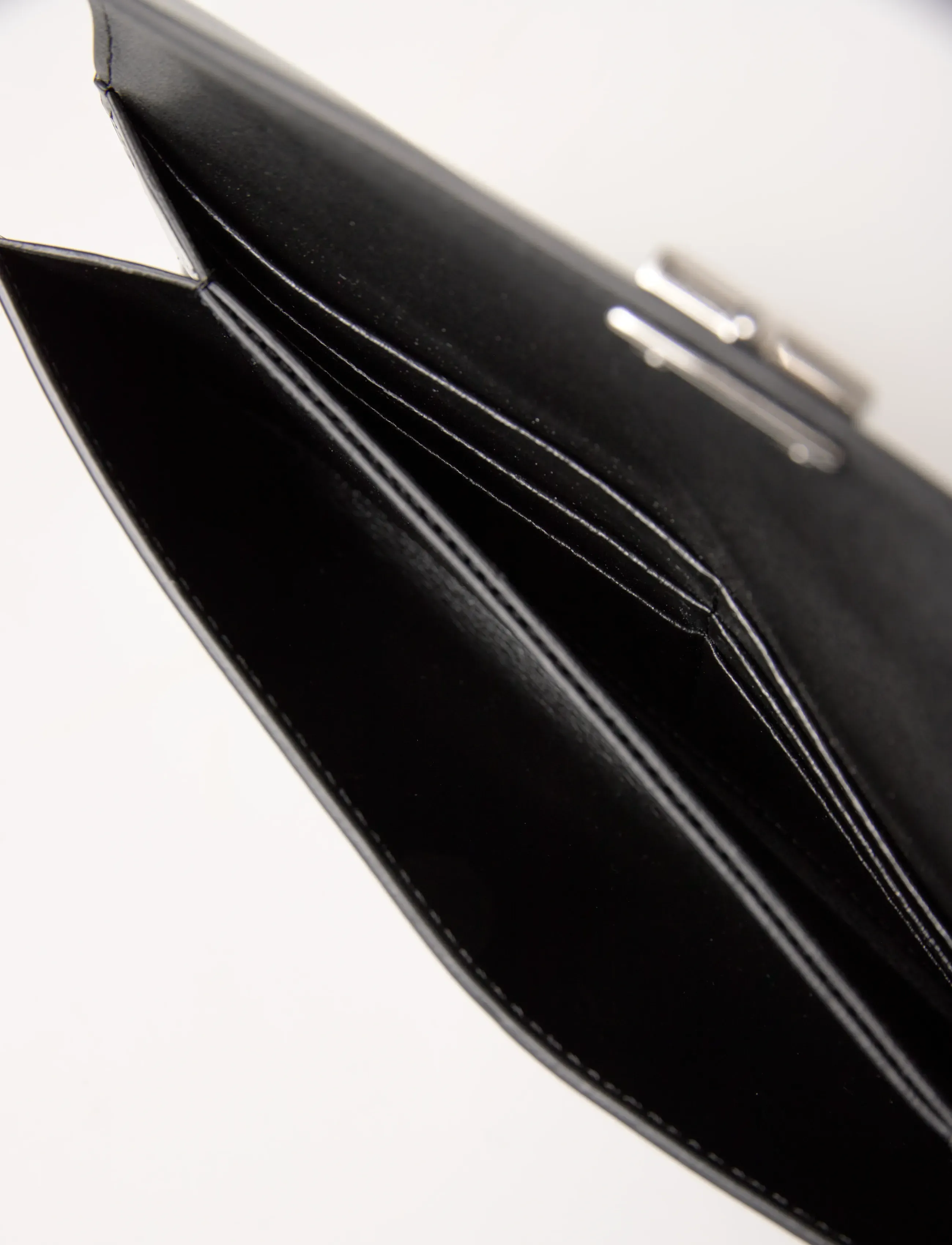 TOTEME - T-Lock leather wallet - wallets - black - 5