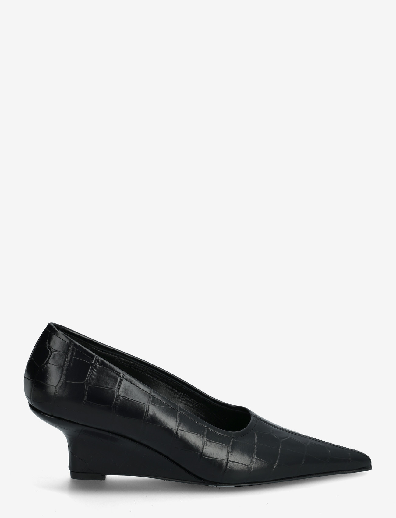 TOTEME - Sharp Wedge leather pumps - pumps - black - 1