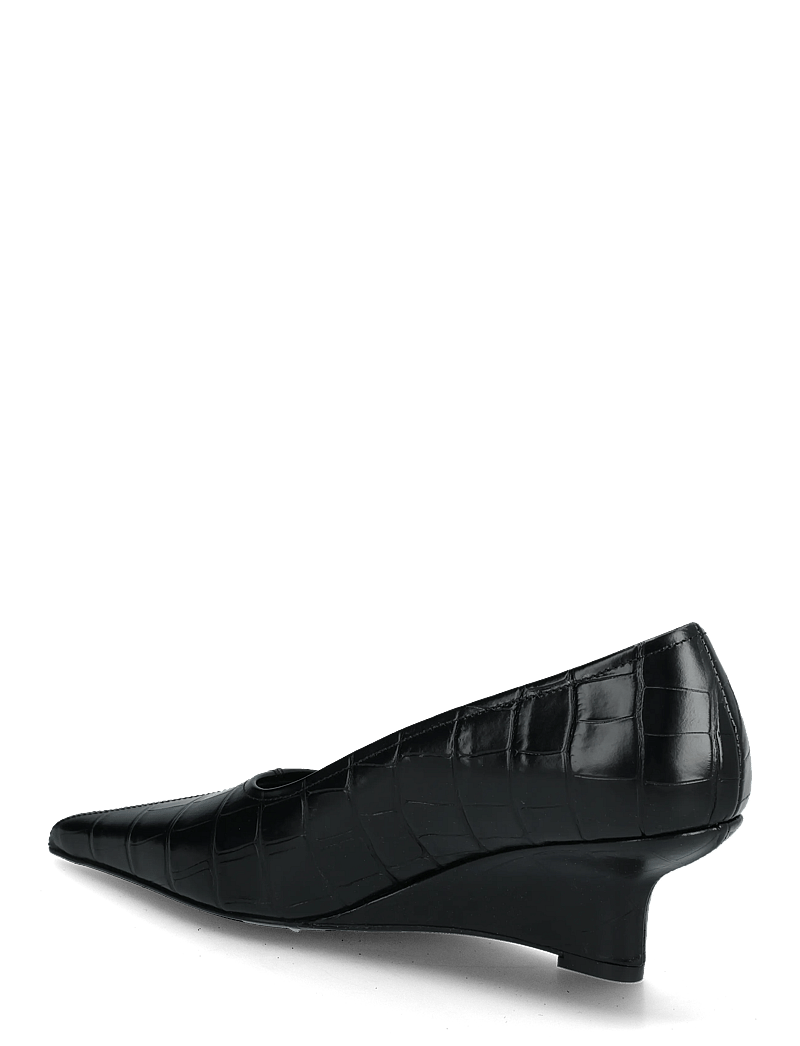 TOTEME - Sharp Wedge leather pumps - pumps - black - 2