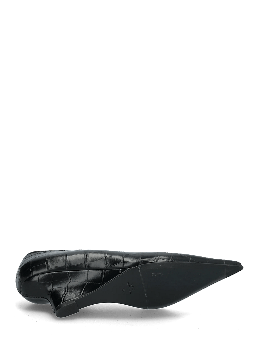 TOTEME - Sharp Wedge leather pumps - pumps - black - 4