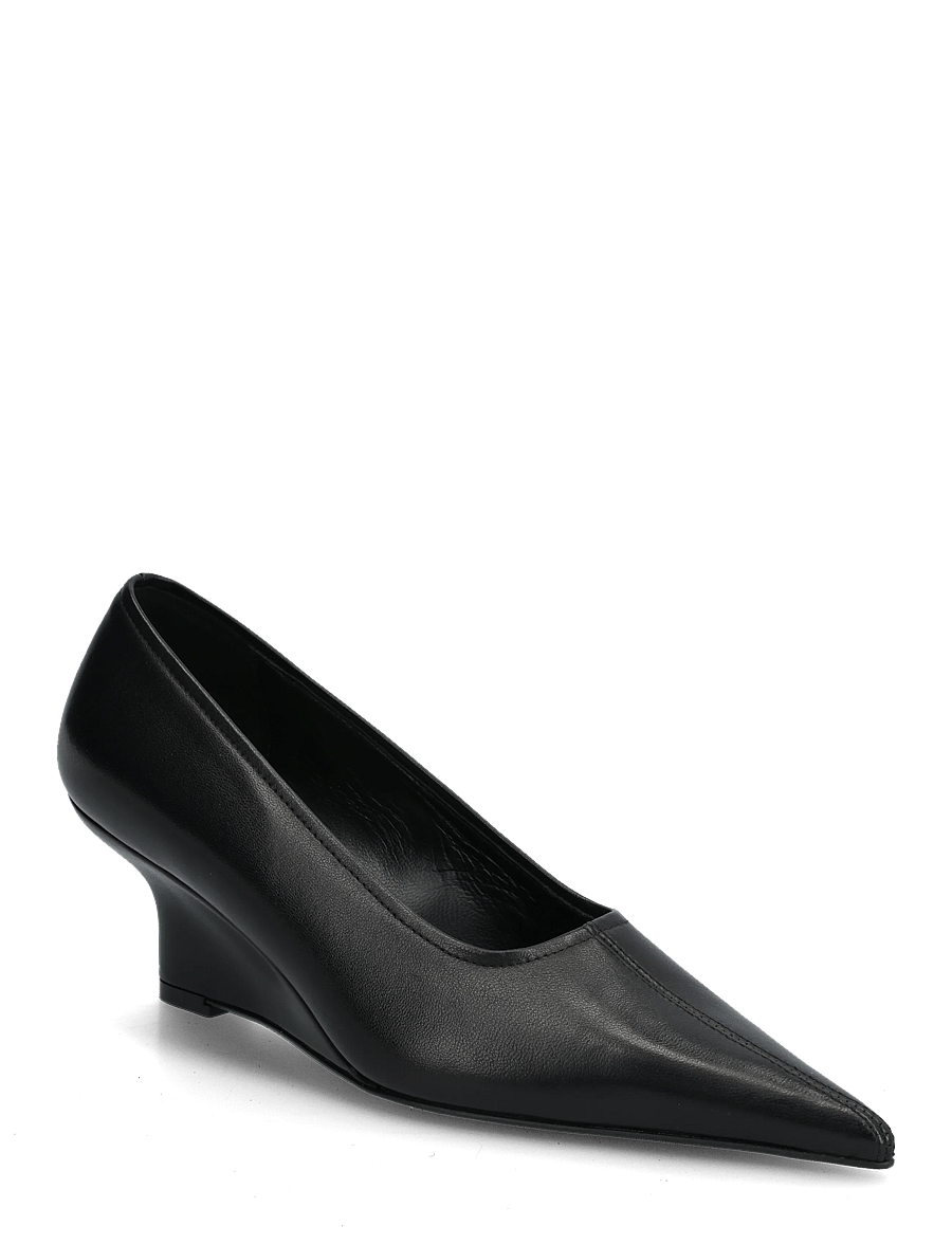 TOTEME - Sharp Wedge leather pumps - pumps - black - 0