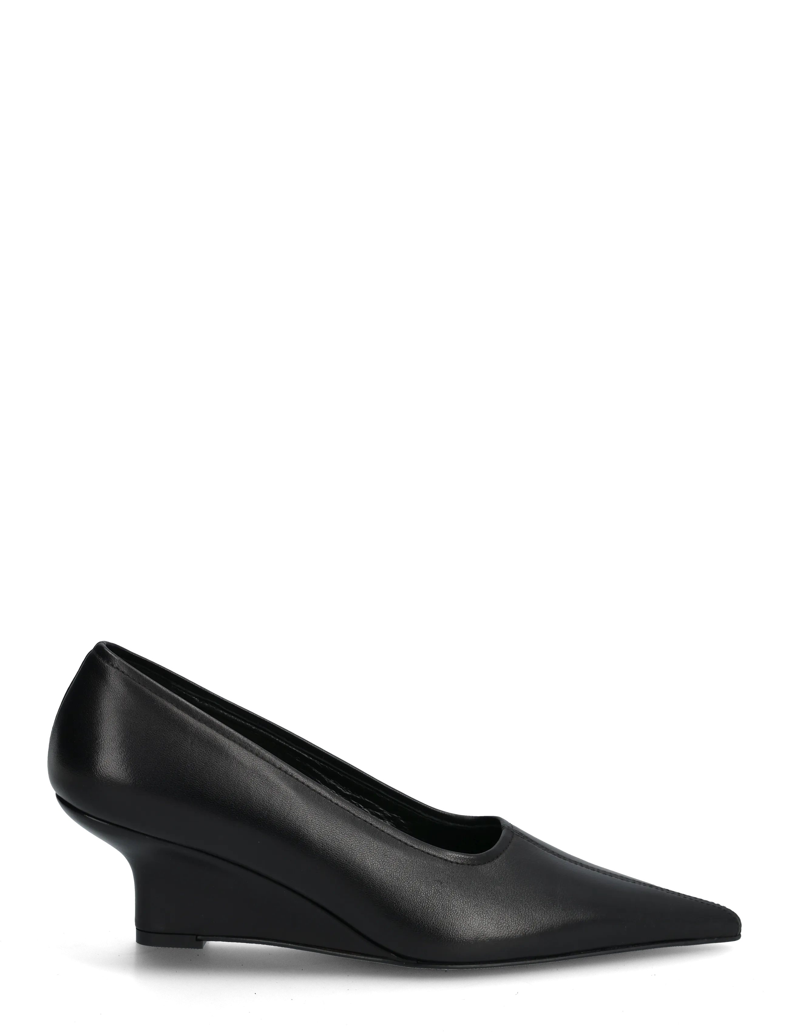 Sharp Wedge Leather Pumps 2