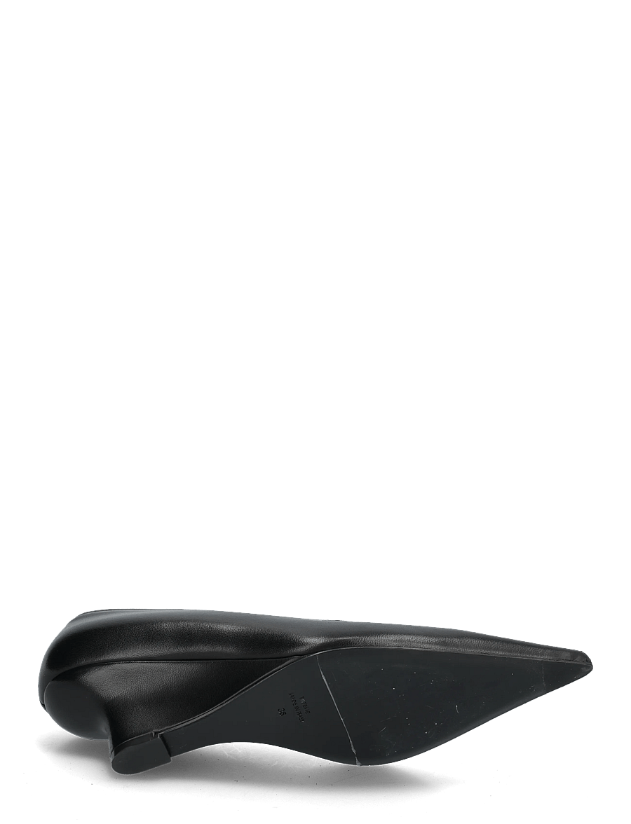 TOTEME - Sharp Wedge leather pumps - pumps - black - 4