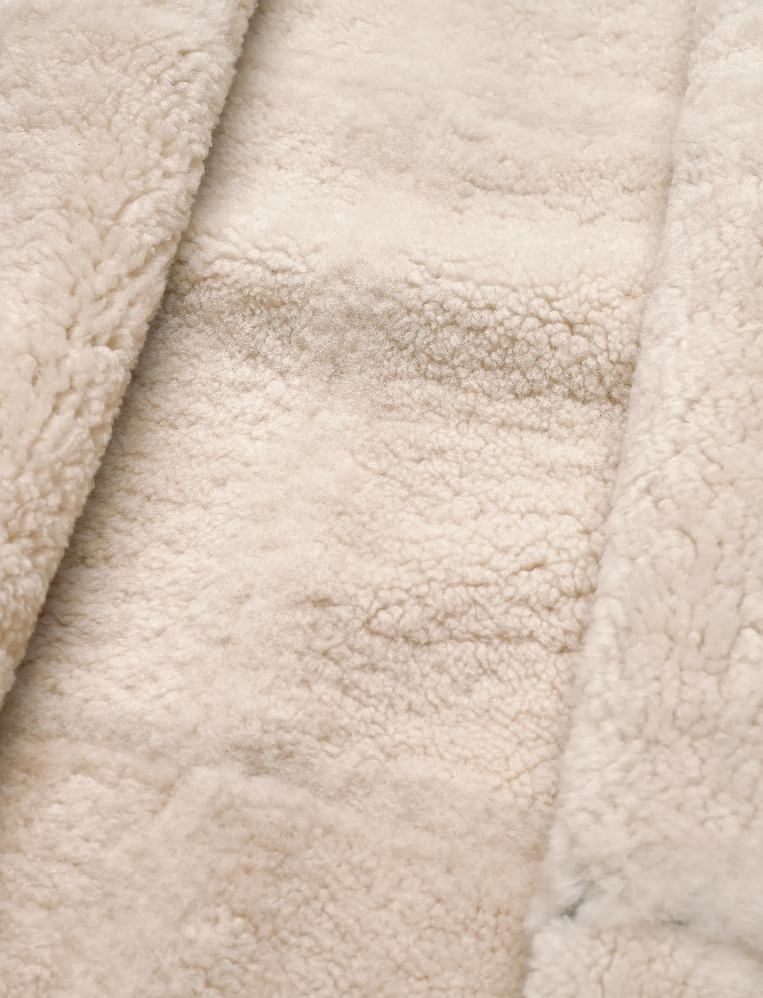 TOTEME - SIGNATURE SHEARLING JACKET - black/off white - 5