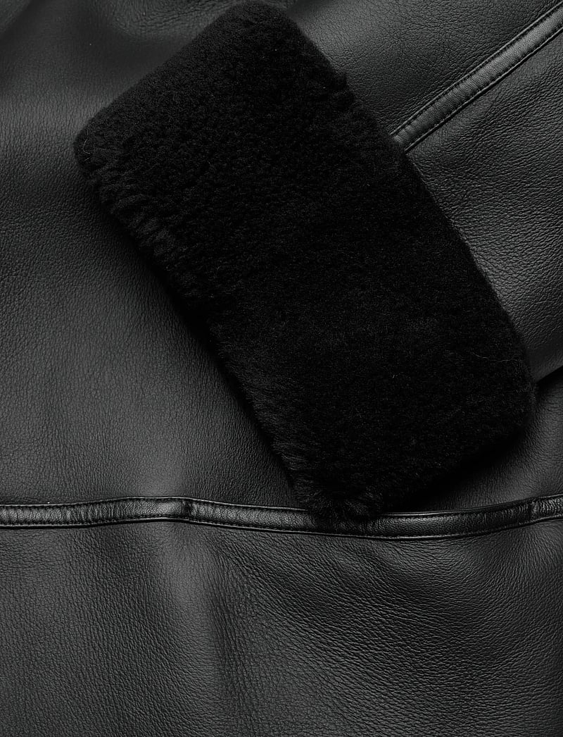 TOTEME - SIGNATURE SHEARLING JACKET - vårjackor - black - 4