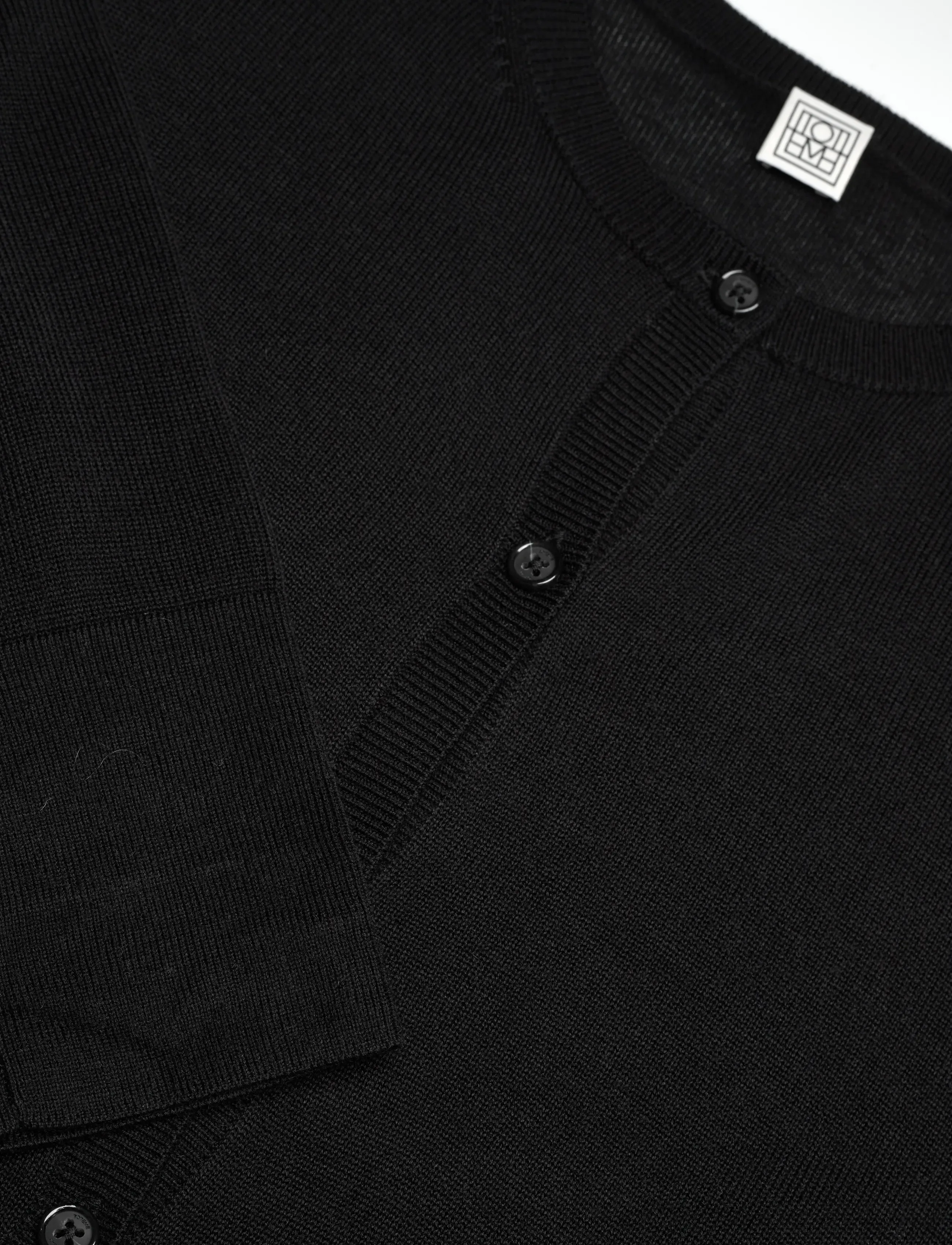 TOTEME - FINE KNIT CARDIGAN - cashmere - black - 4