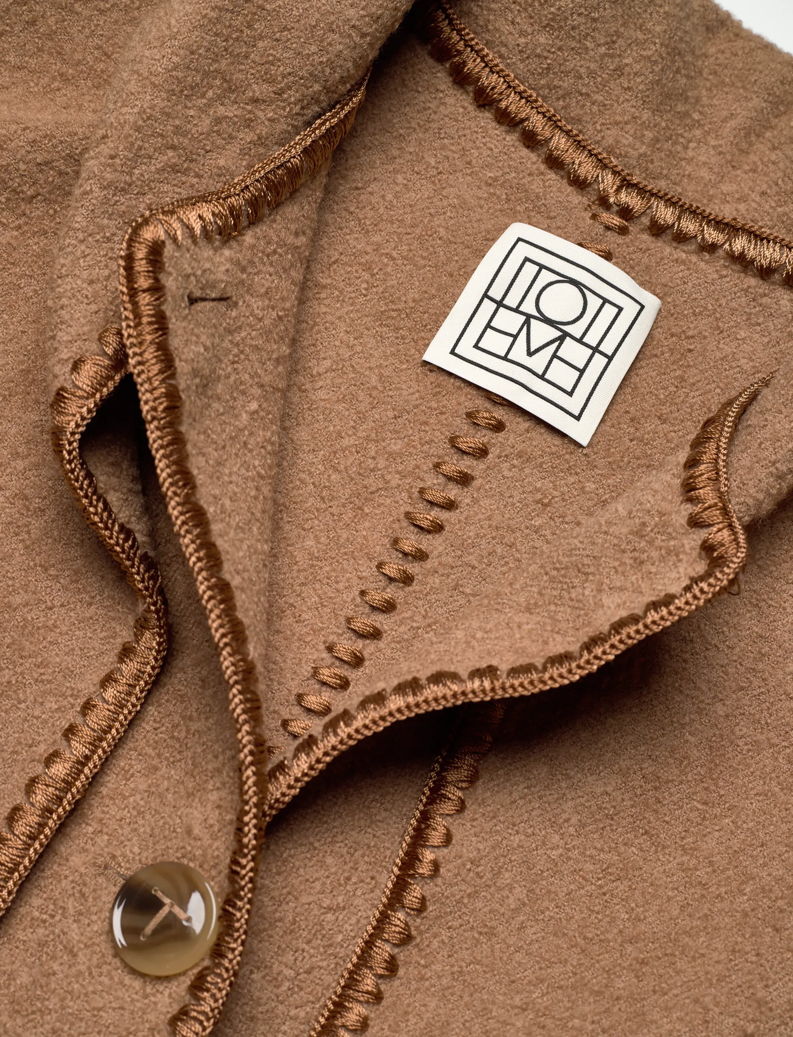 TOTEME - EMBROIDERED SCARF COAT - camel - 4