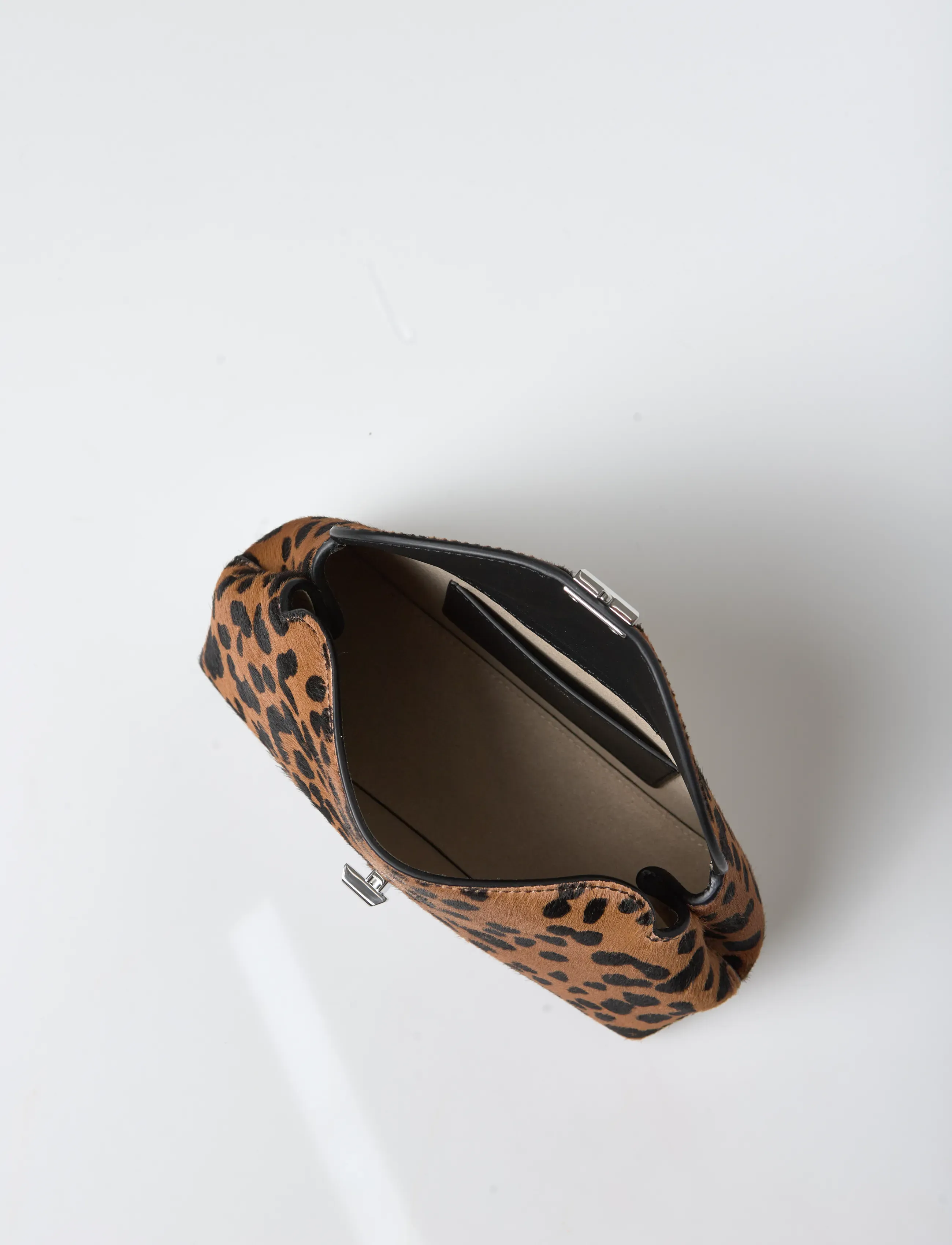 TOTEME - MINI T-LOCK PONY HAIR CLUTCH - leopard - 5