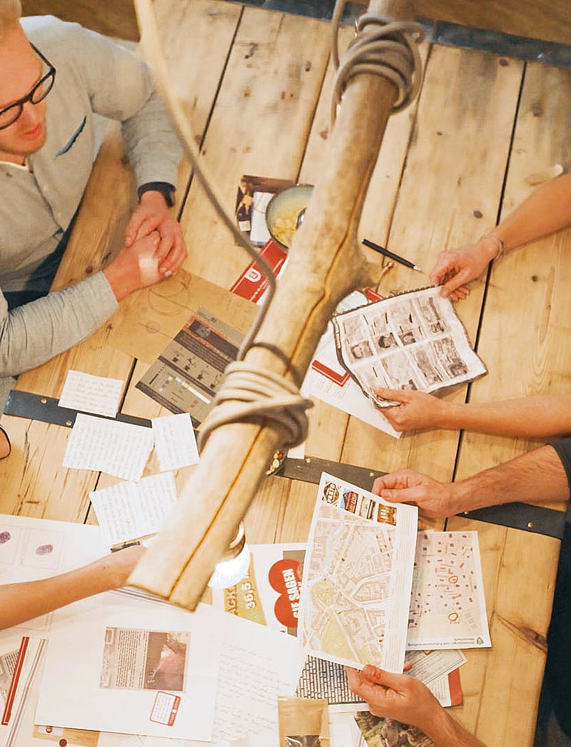 Toyrock - BROTTSPLATS - MADONNA-DIADEMET - lauamängud - multi coloured - 2