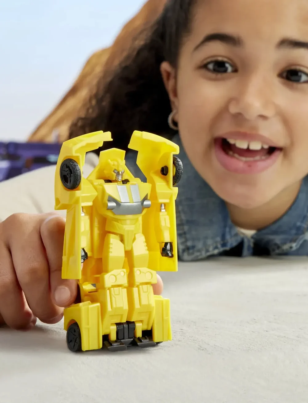 Transformers - Transformers Jordens gnista, 1-Step Smash Changers Bumblebee - action-figuren - multicolor - 4