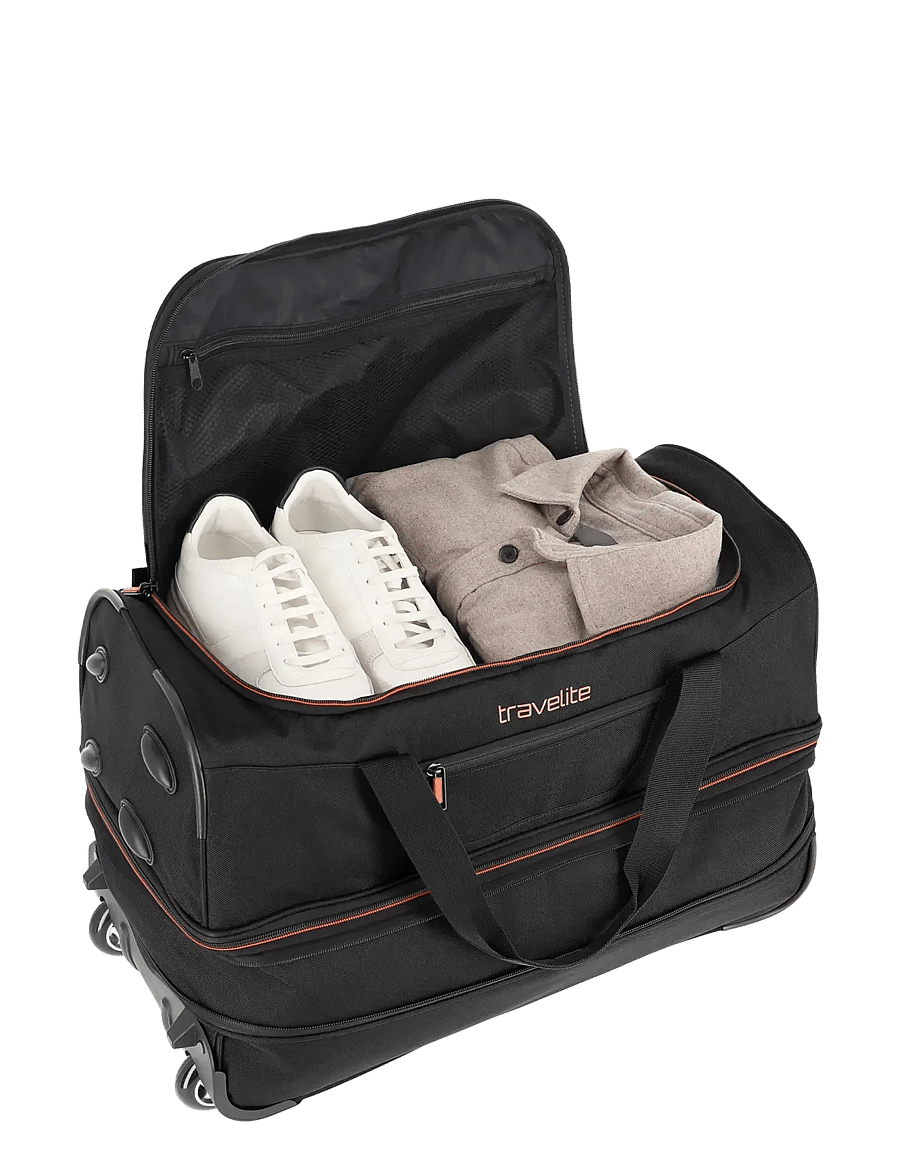 Travelite - Travelite BASICS Wheeled Duffle Expandable - salongi suuruses kohvrid - black - 2